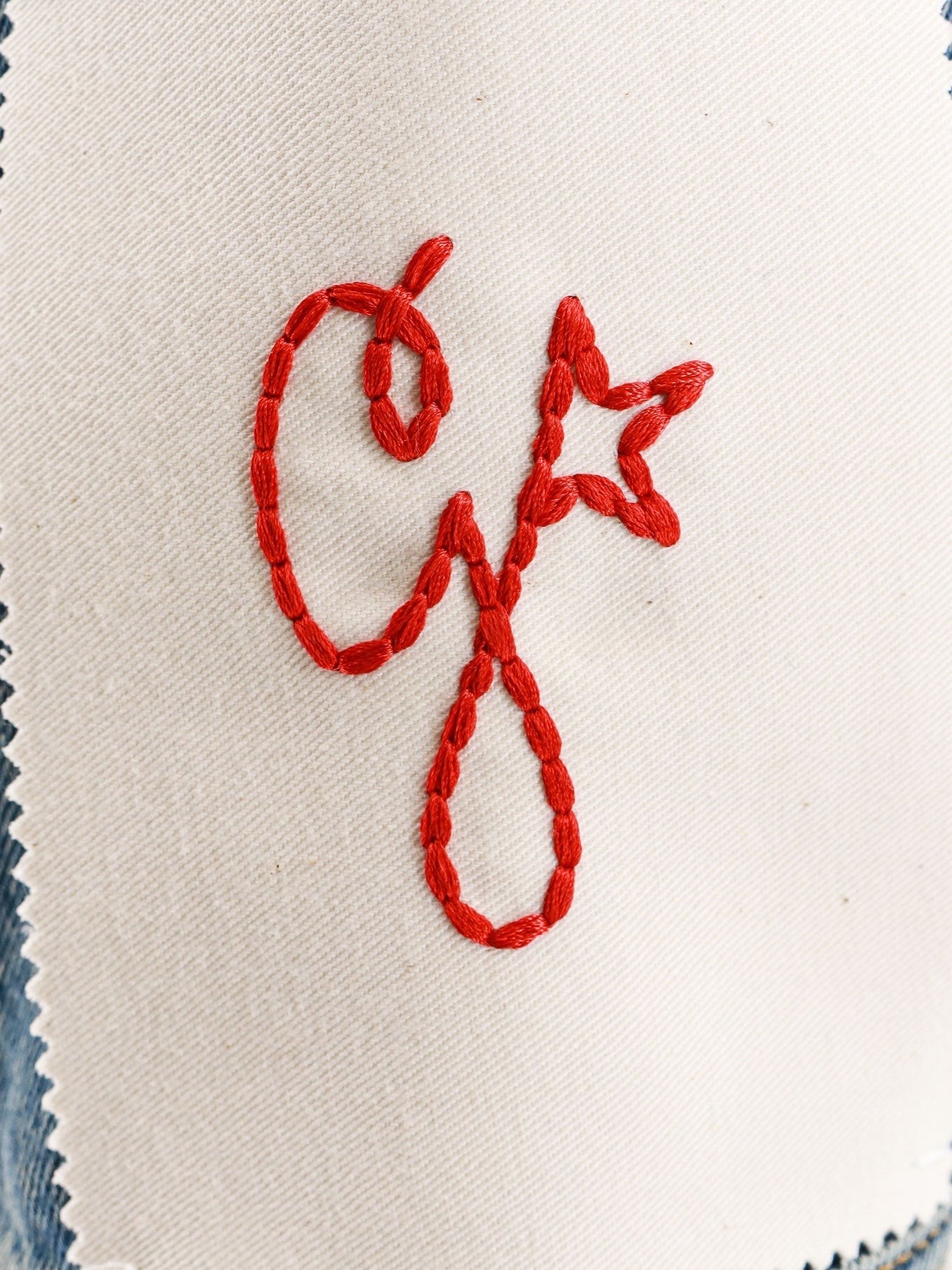 Golden Goose Deluxe Brand Džínová bunda s vyšívaným monogramem