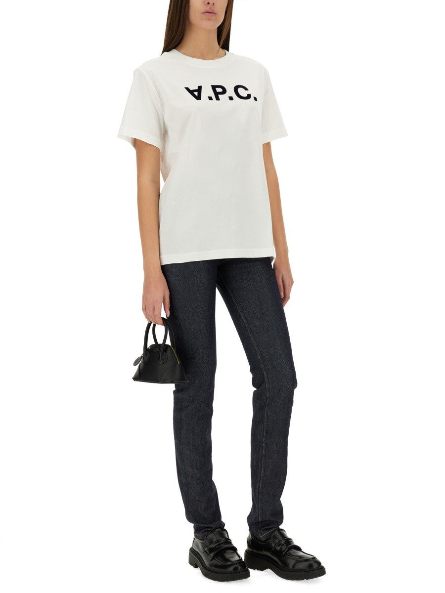A.P.C. T-SKJORTE MED LOGO
