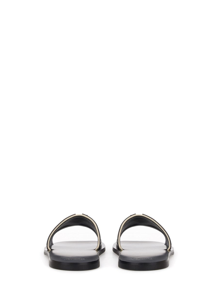 Valentino Garavani VIVA SUPERSTAR SLIDE-SANDAALI NAPPANAHKAA