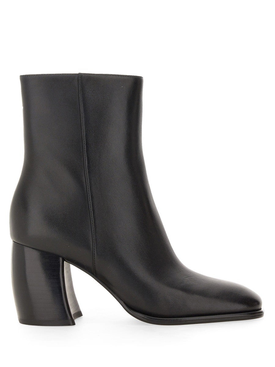 Michael By Michael Kors حذاء كاحل "MAUDE"