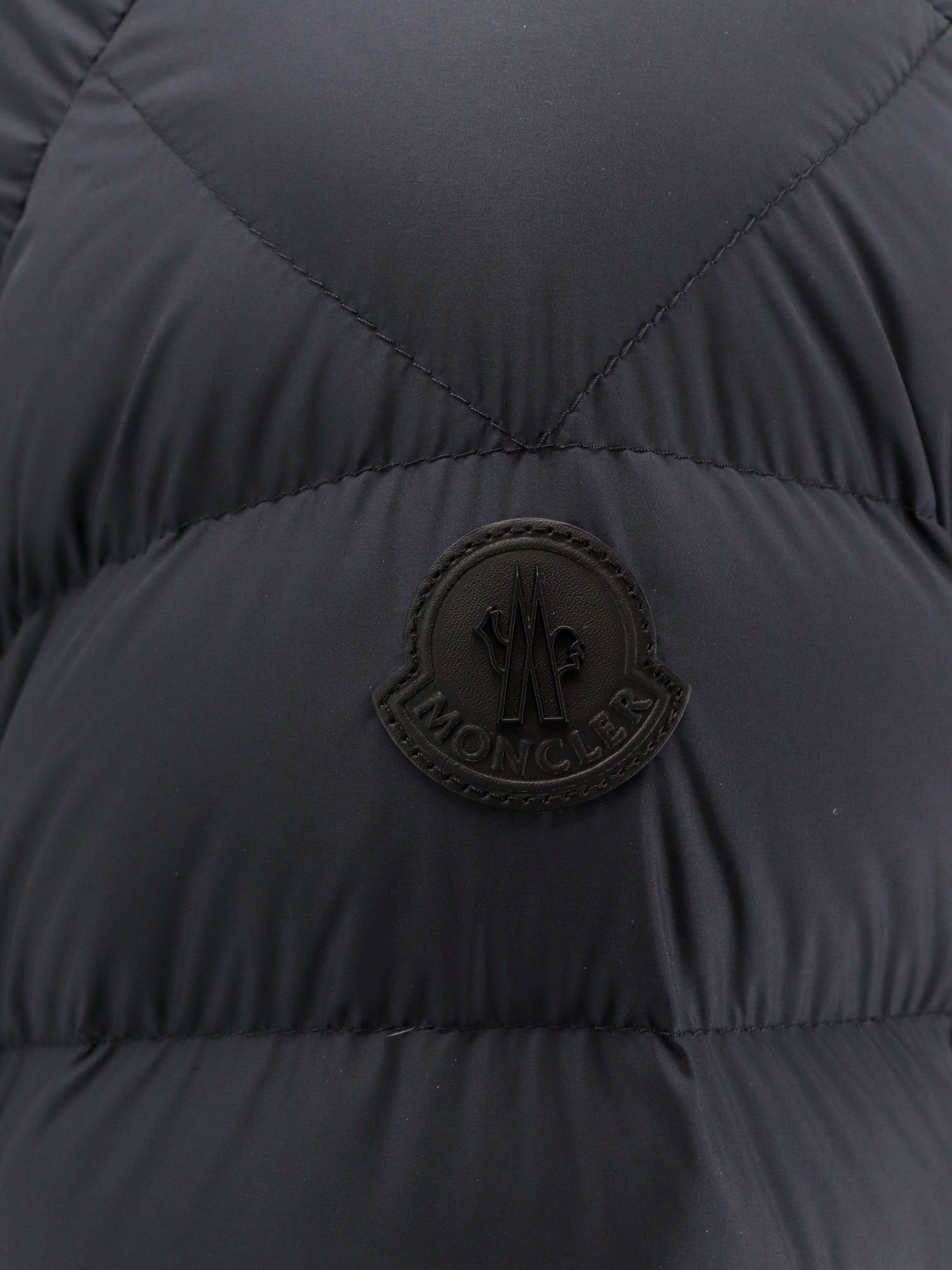Moncler Arneb down jacket with ton-sur-ton logo patch