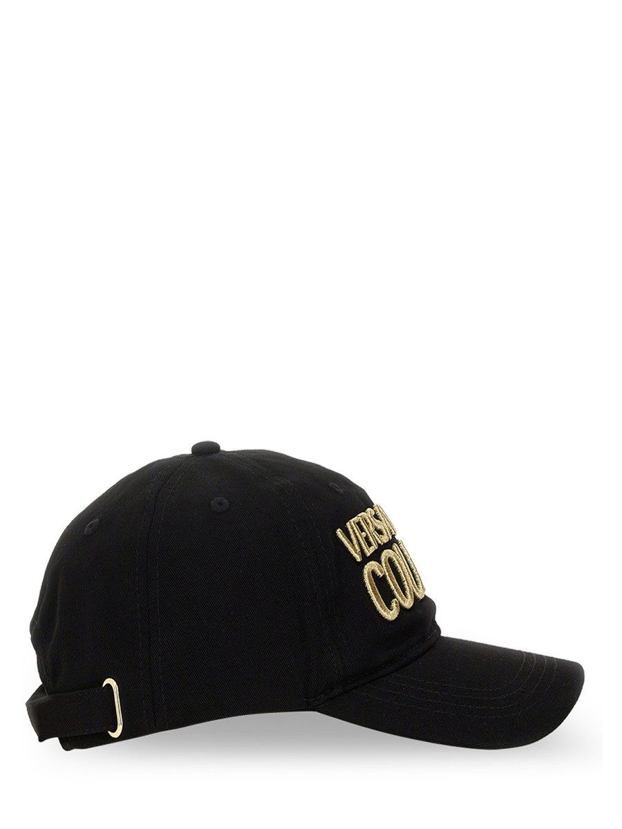Versace Jeans Couture BASEBALLOVÁ ČEPICE S VYŠÍVANÝM LOGEM