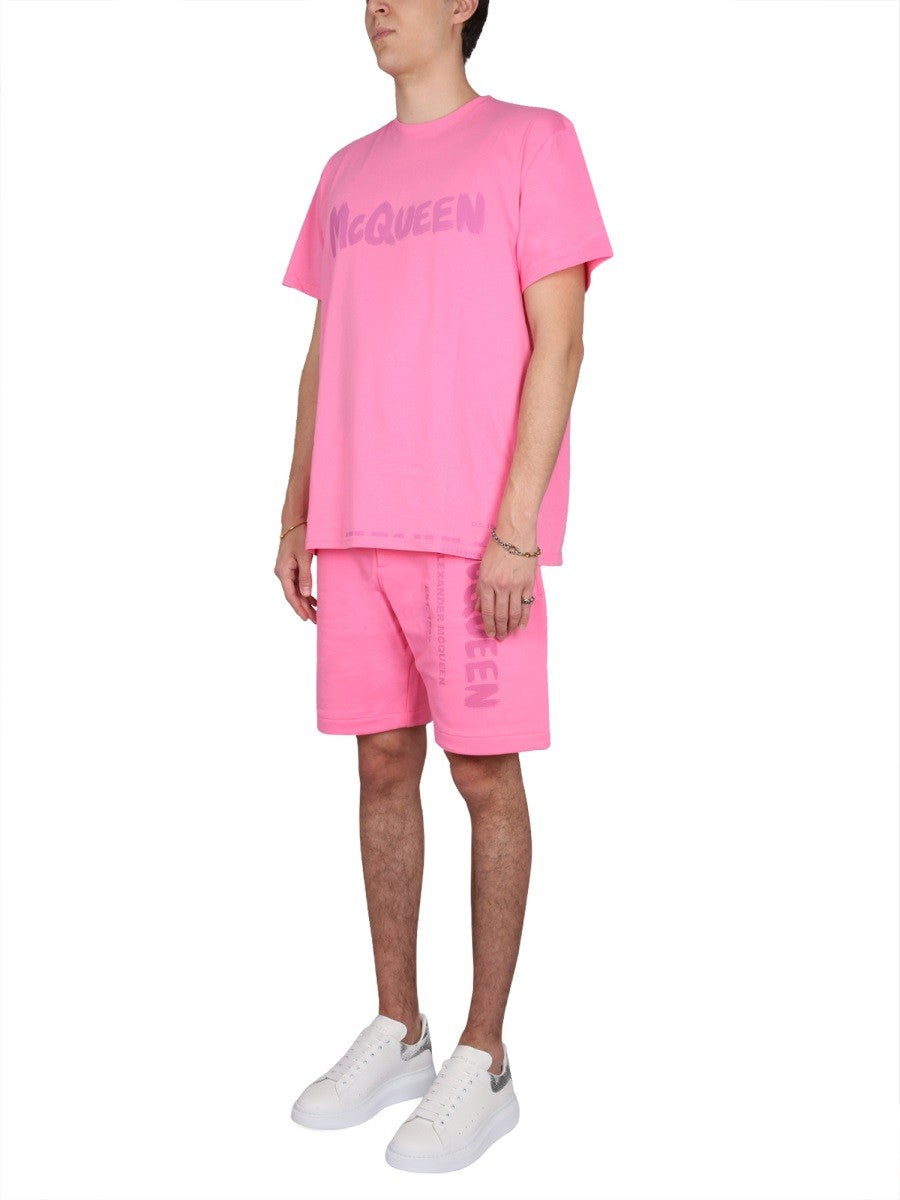 Alexander Mcqueen BERMUDY S POTISKEM GRAFFITI LOGA