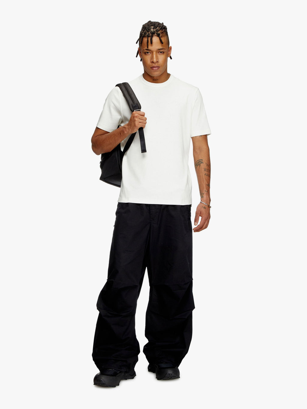 Diesel Tričko z biologické bavlny s předním logem oval-d