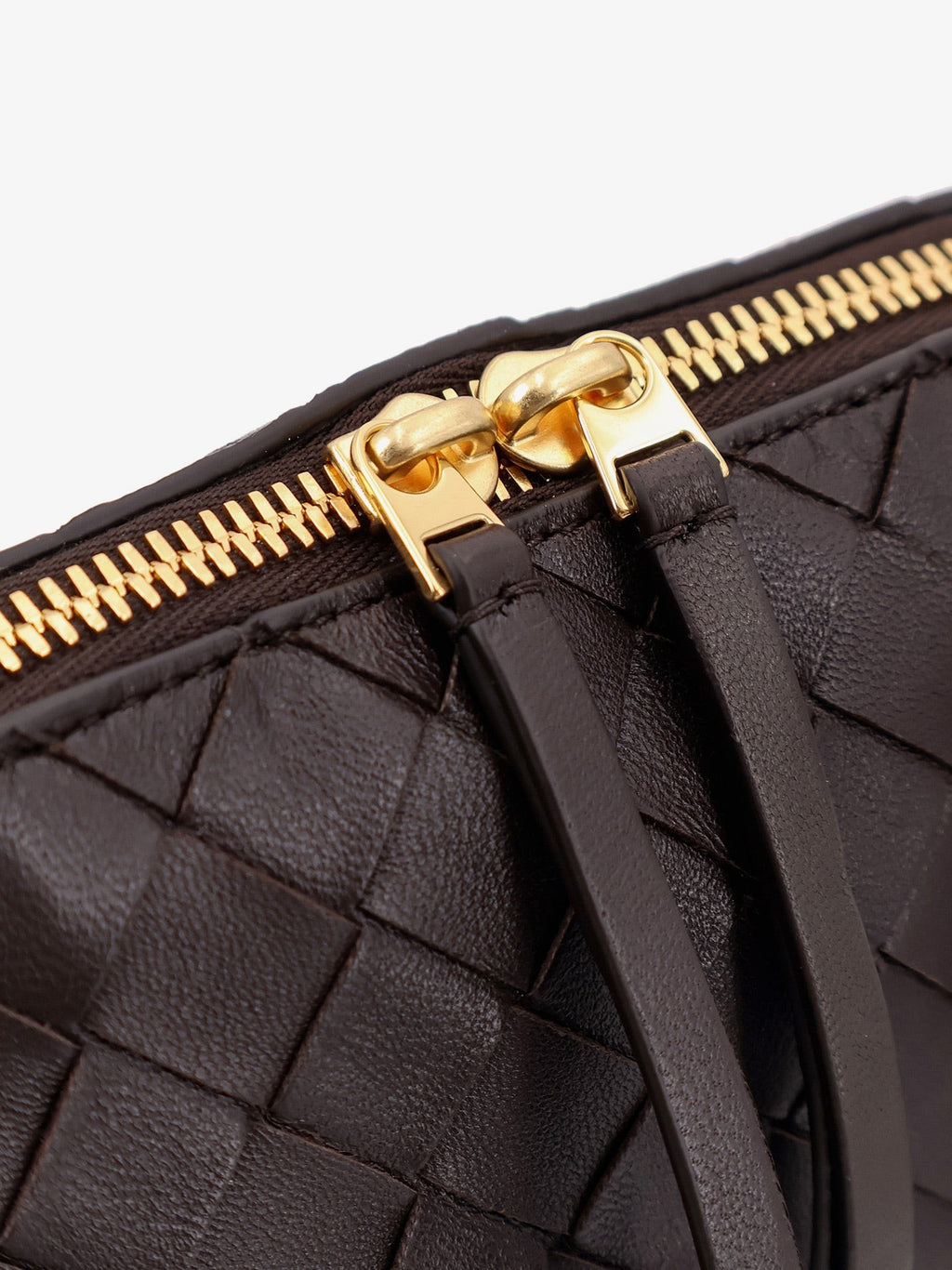 Bottega Veneta Concert Leder-Clutch mit Intrecciato-Motiv