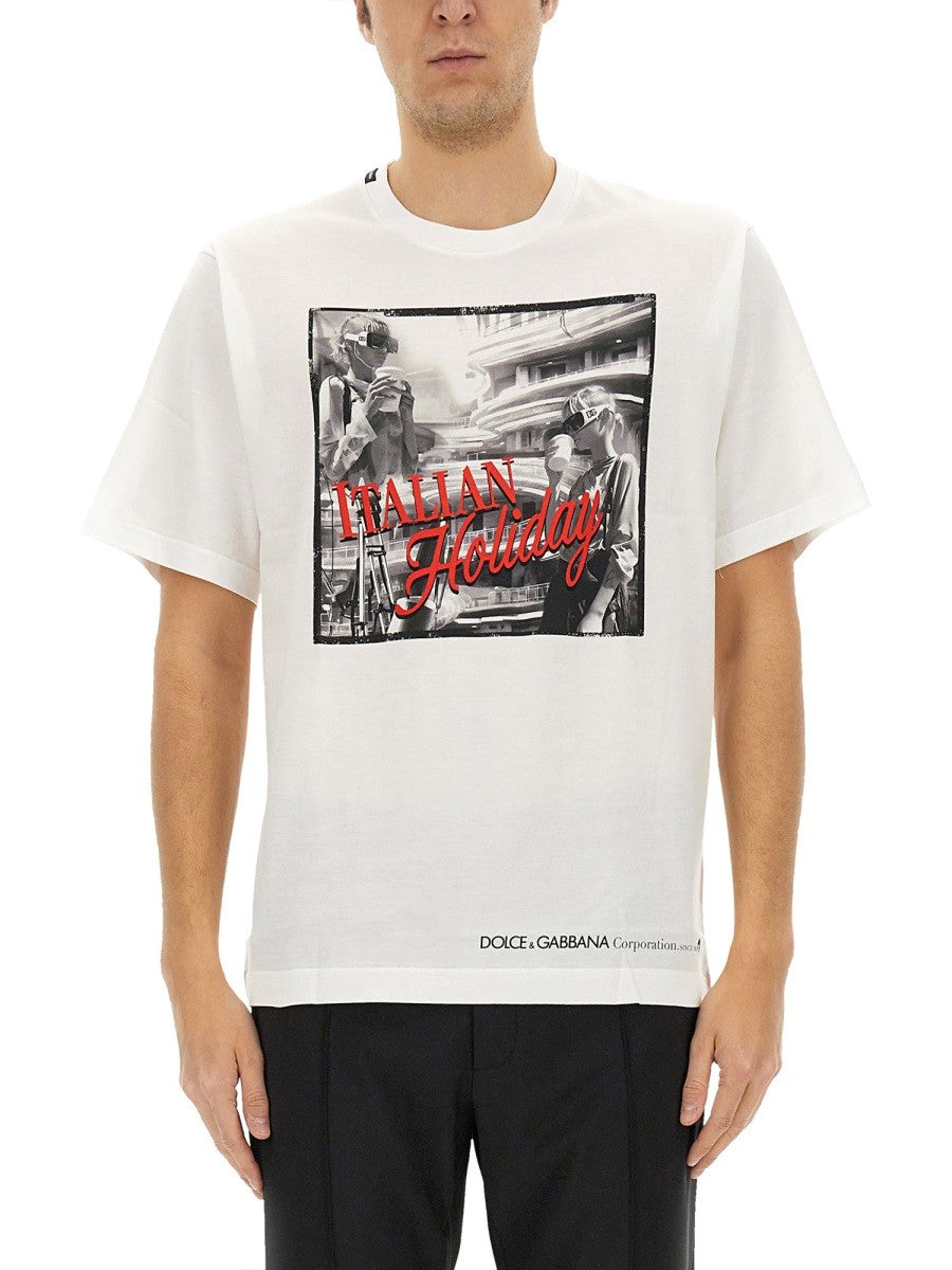 Dolce & Gabbana 「ITALIAN HOLIDAY」プリント入りコットンTシャツ