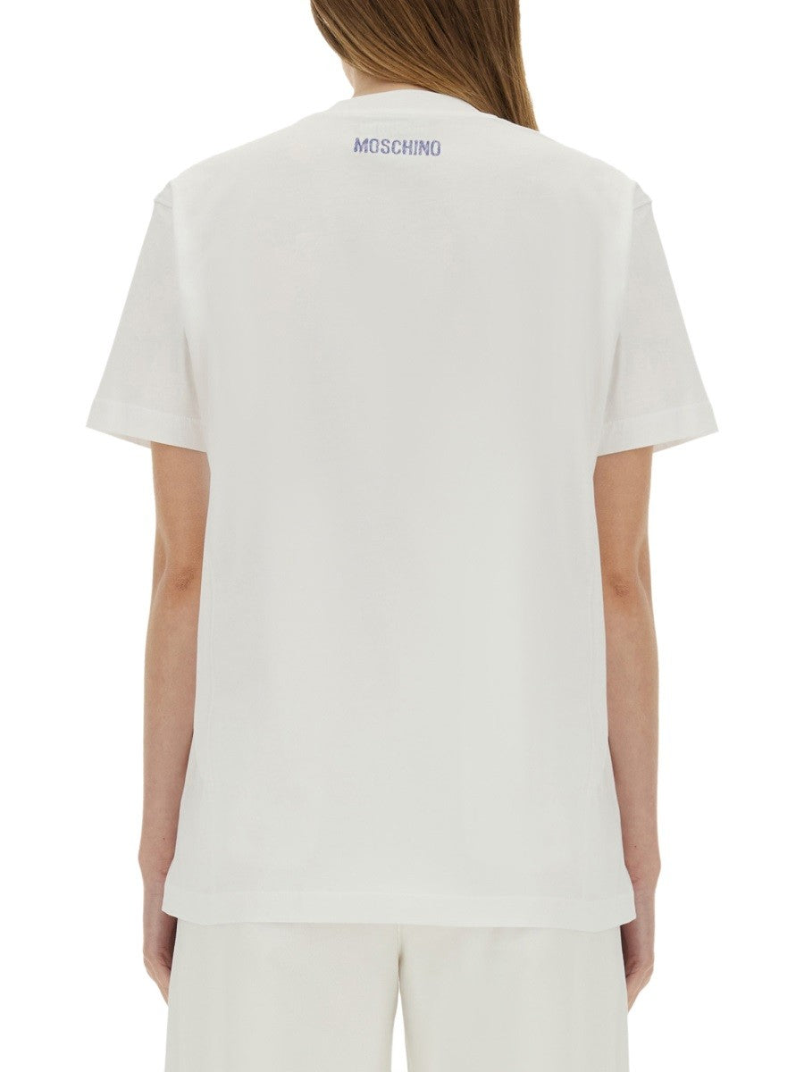 Moschino ΒΑΜΒΑΚΕΡΟ T-SHIRT ΜΕ ΤΥΠΩΜΑ