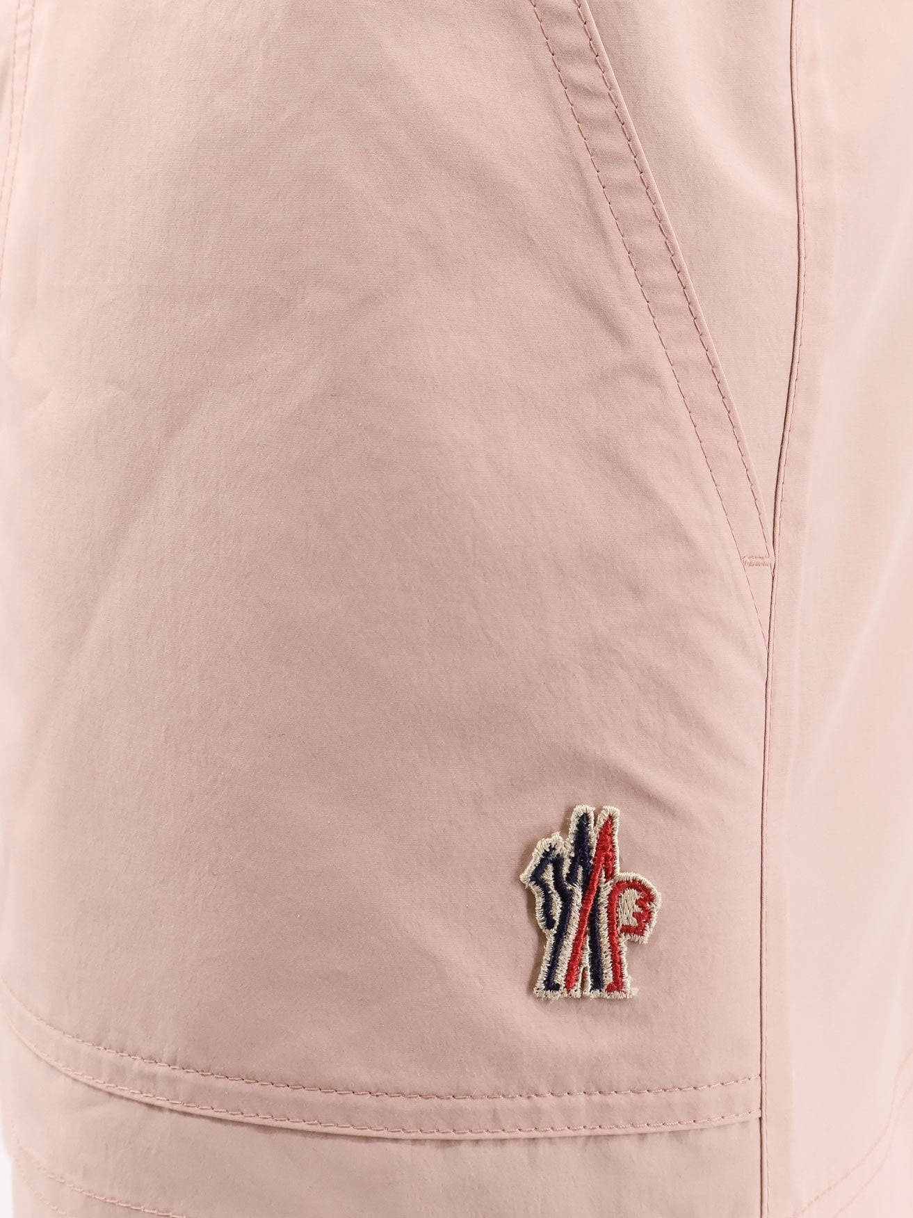 ショートパンツ MONCLER GRENOBLE Day-namic nylon shorts with drawstring Moncler Grenoble Day-namic nylon shorts with drawstring