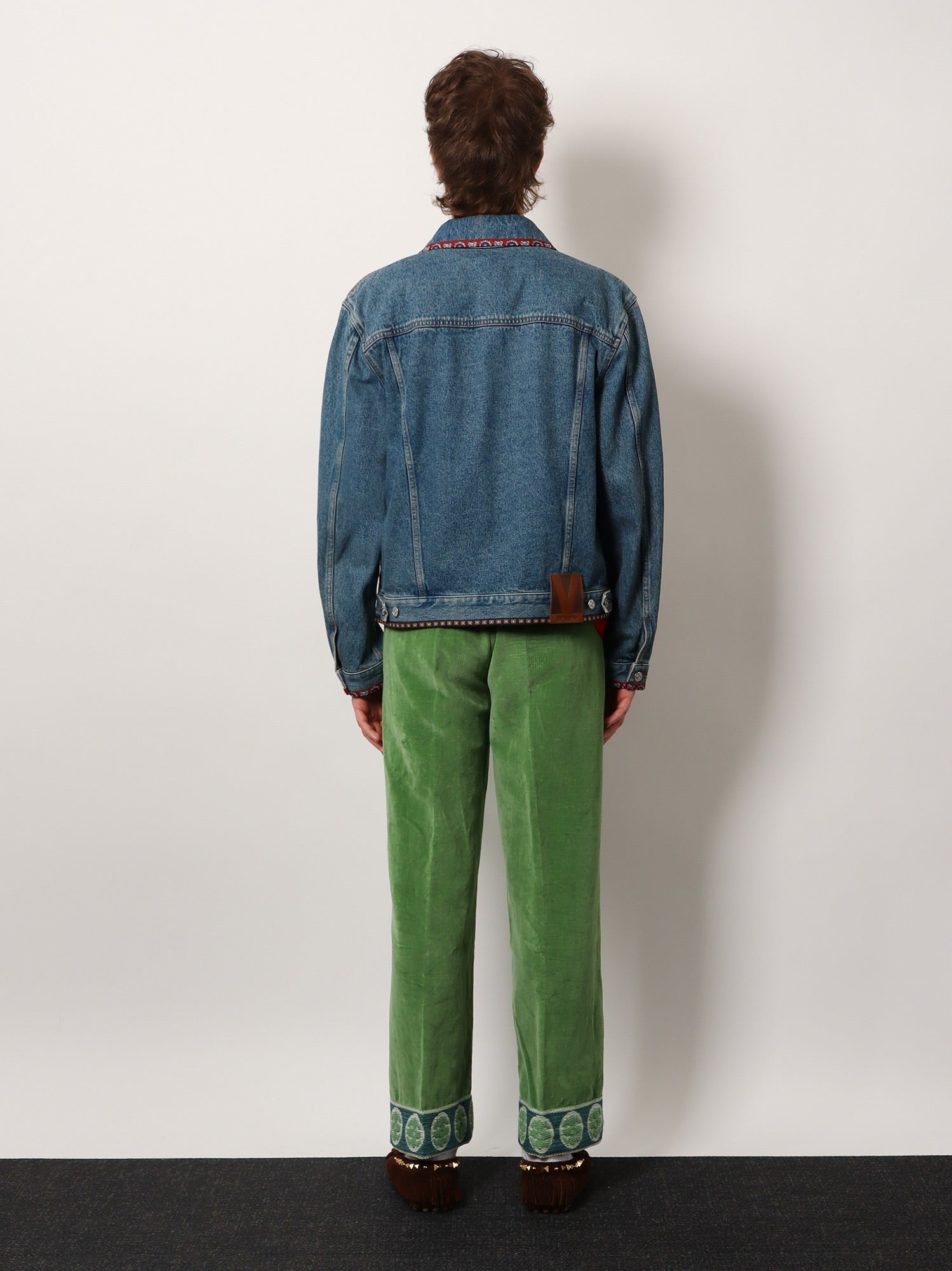 Valentino Jeansjacke mit mehrfarbiger Stickerei