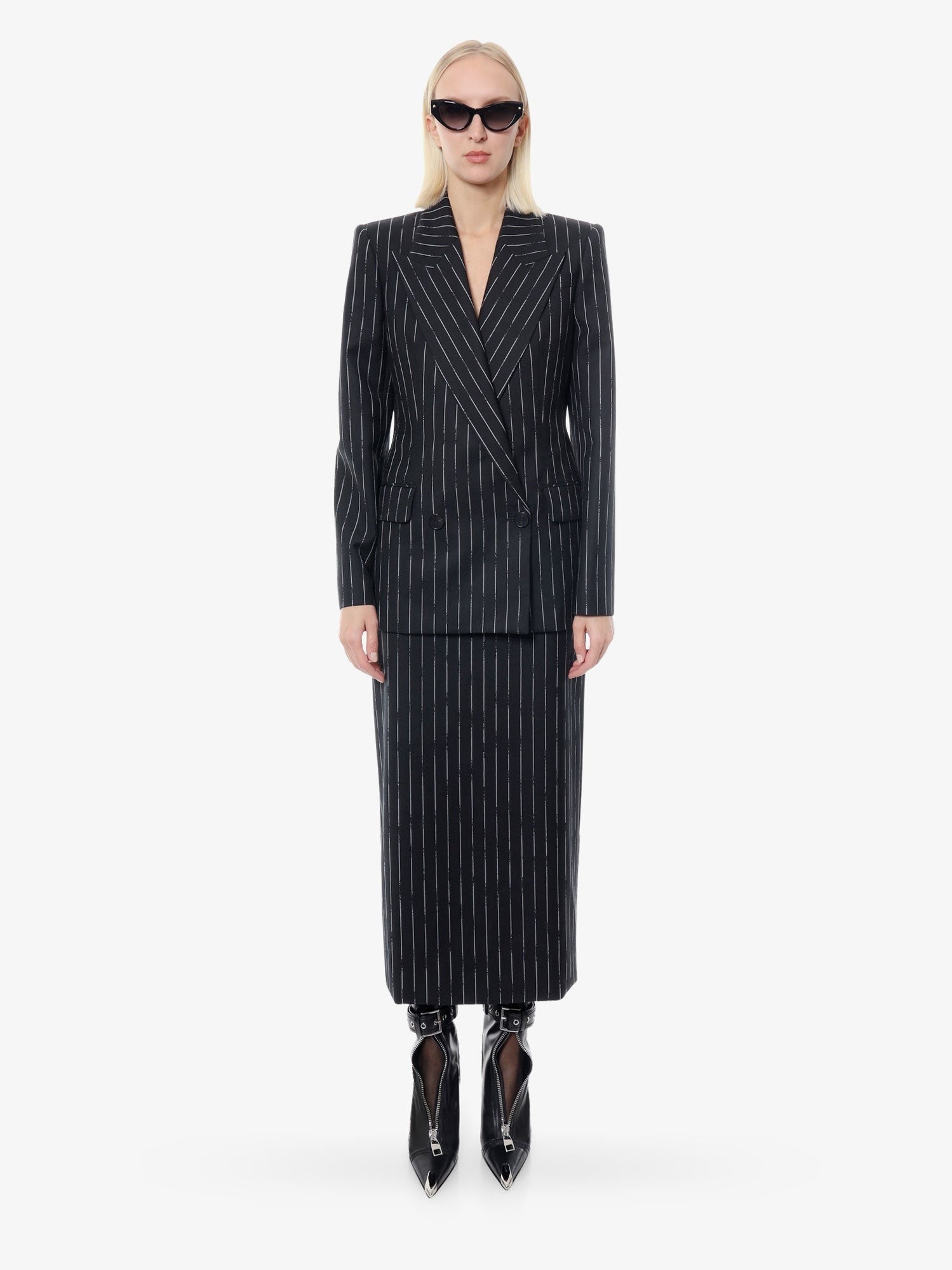 Alexander Mcqueen Kétsoros, töredezett tűcsíkos blézer