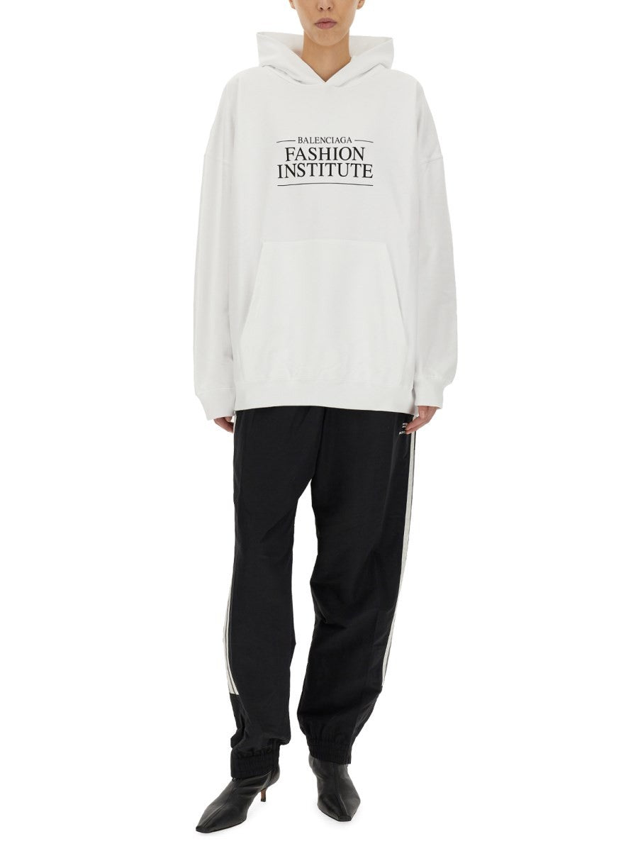 Balenciaga FASHION INSTITUTE LARGE FIT SWEATSHIRT