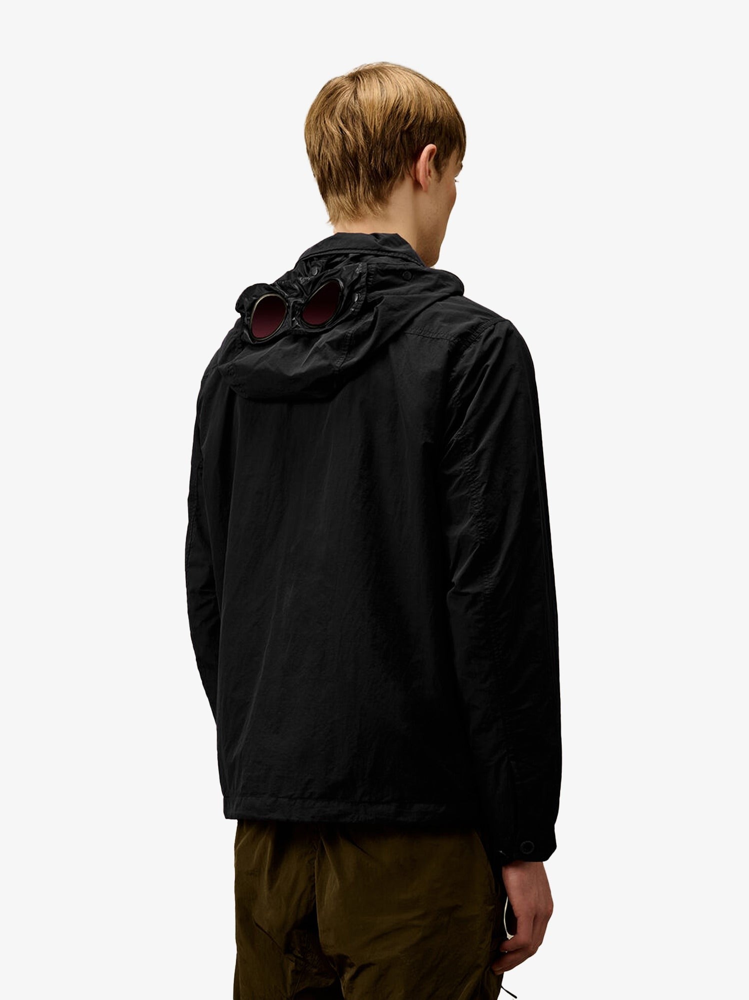 CP Company Flatt Nylon bunda s vyšívaným logem