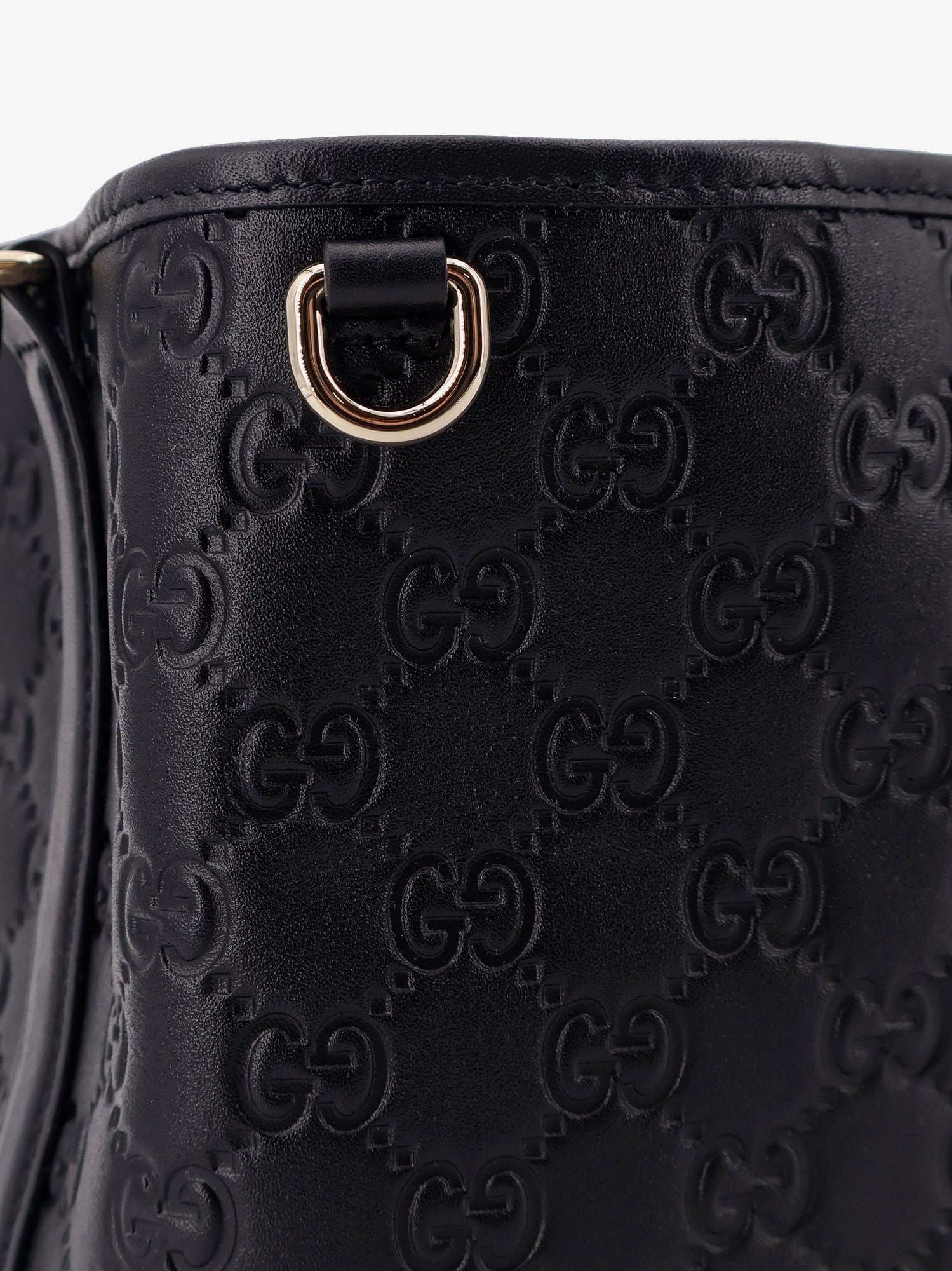 Gucci GG Emblem hinkväska i läder
