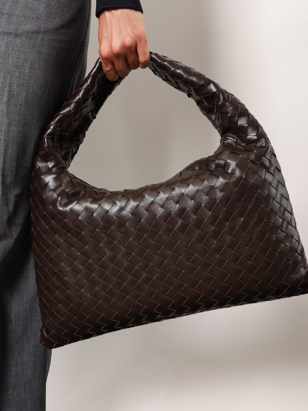 Bottega Veneta Hop Intecciato leather shoulder bag