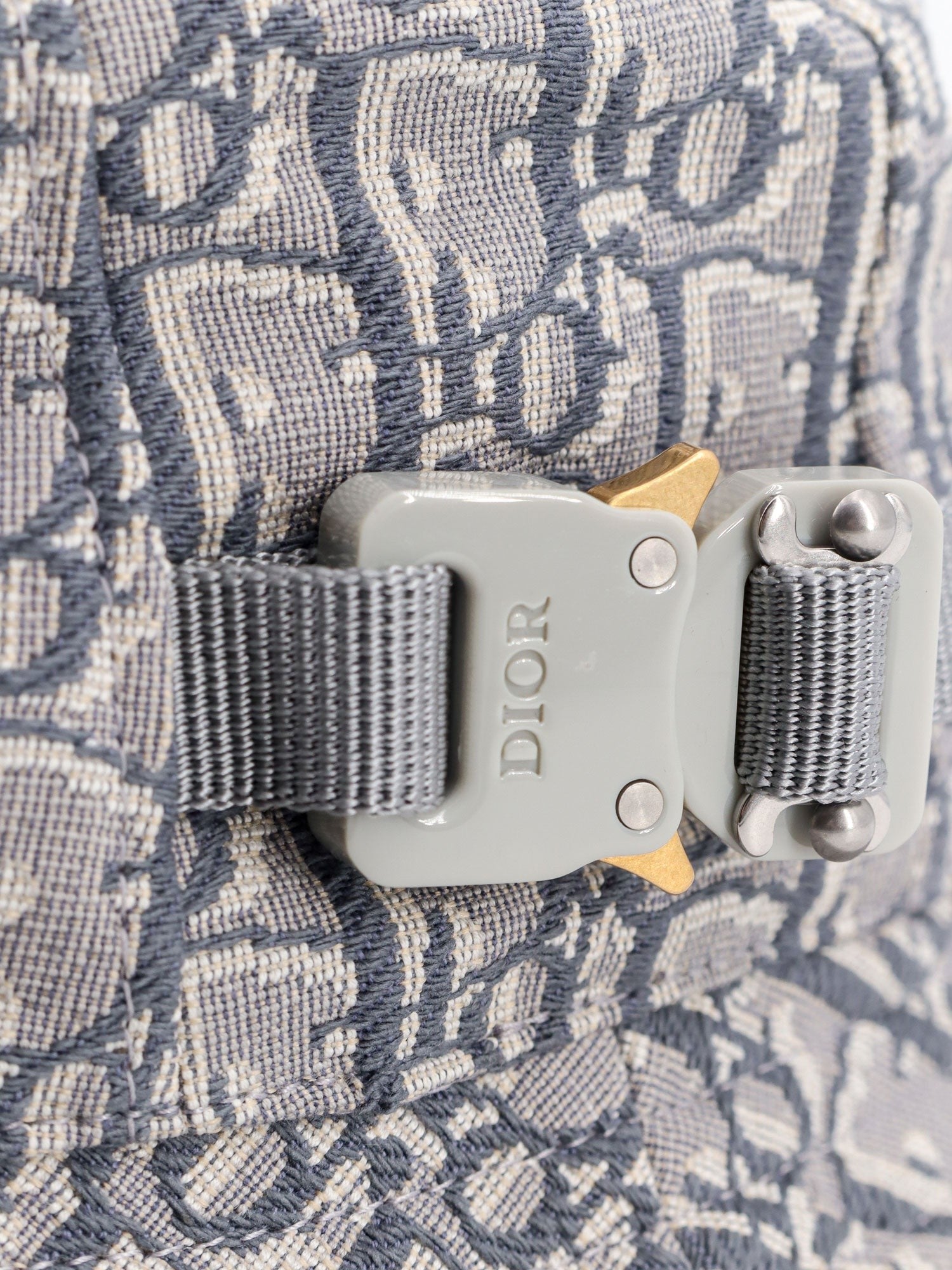 Dior Jacquard クローシュ ディオールバックル付き