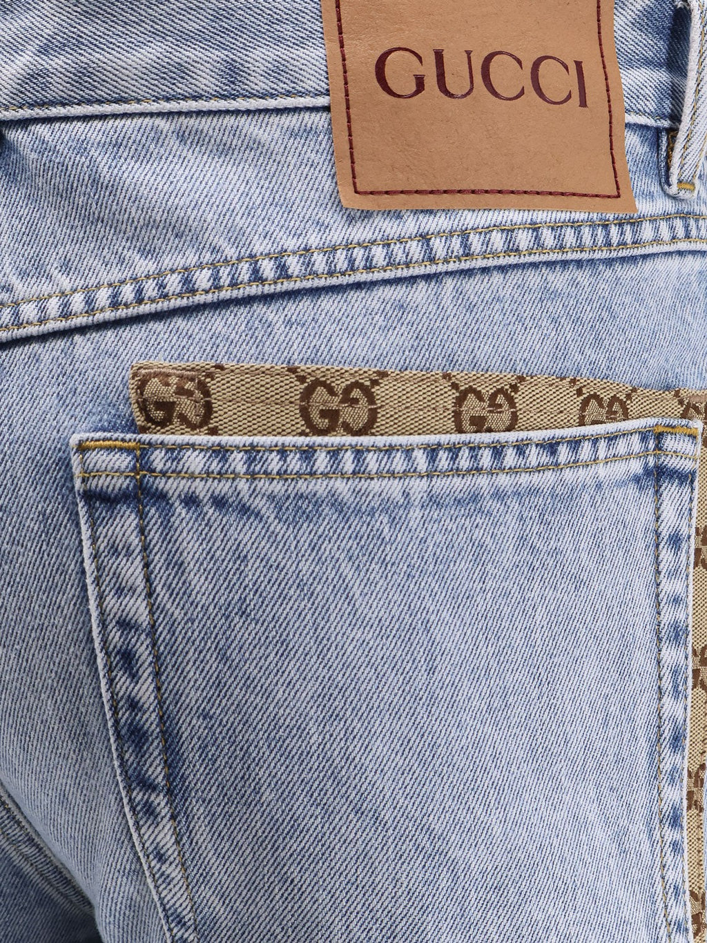 Gucci Jeans med GG-inlägg