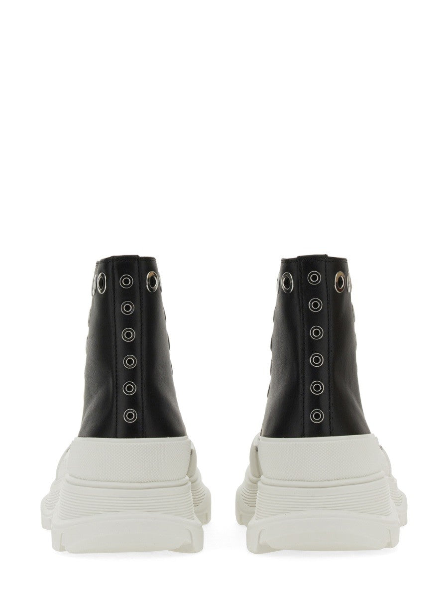Alexander Mcqueen SNEAKER JOEY CON OJALES