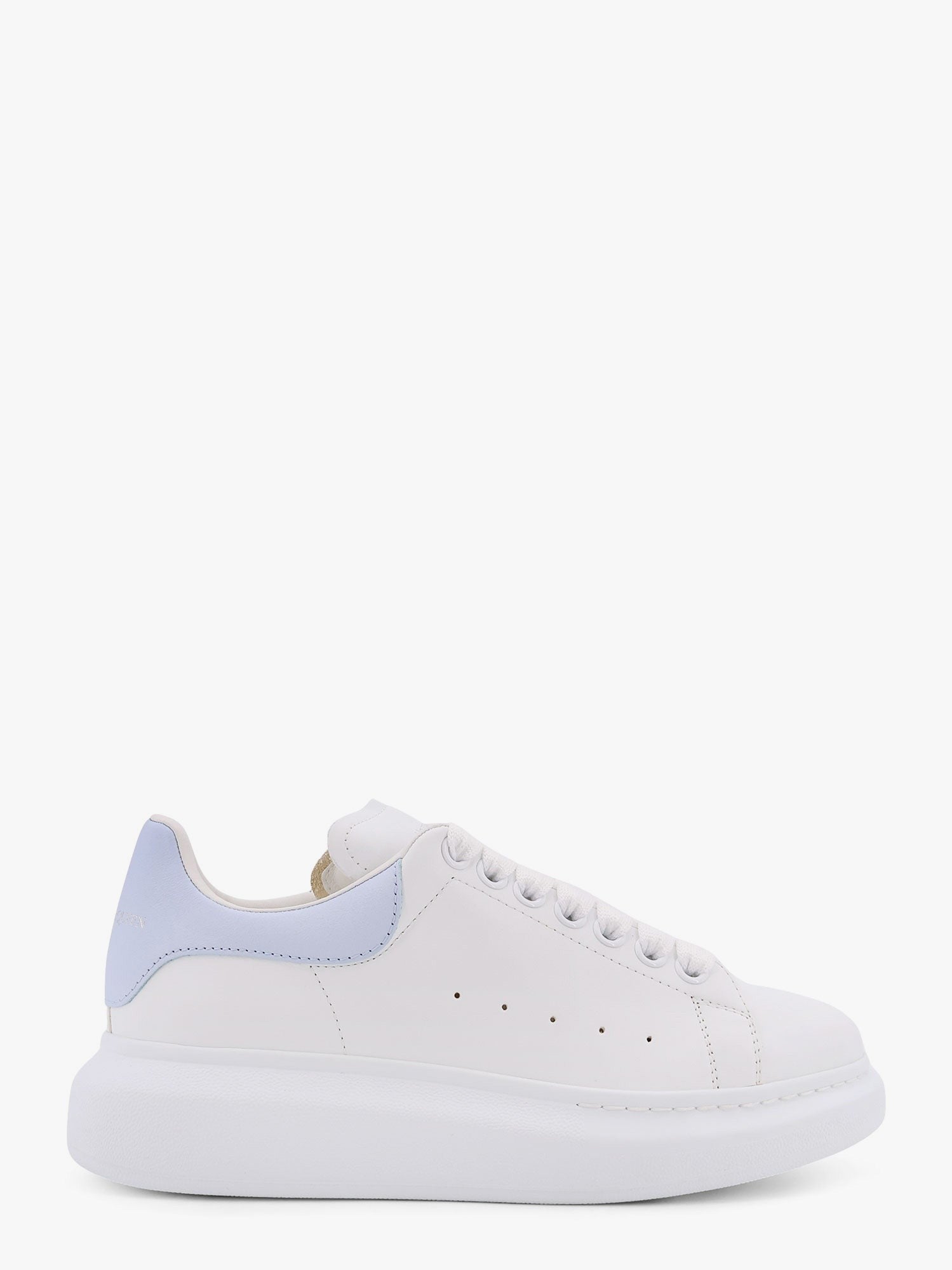 Alexander Mcqueen Larry odos sportbačiai su ikoniniu logotipo elementu