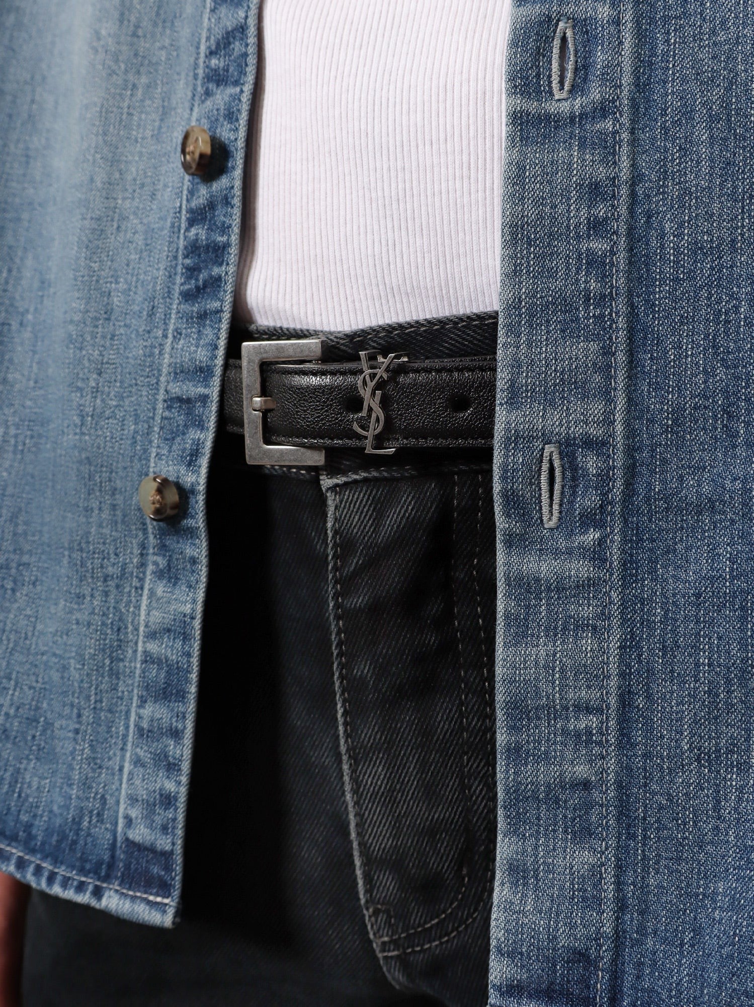Saint Laurent Leather belt with Monogram