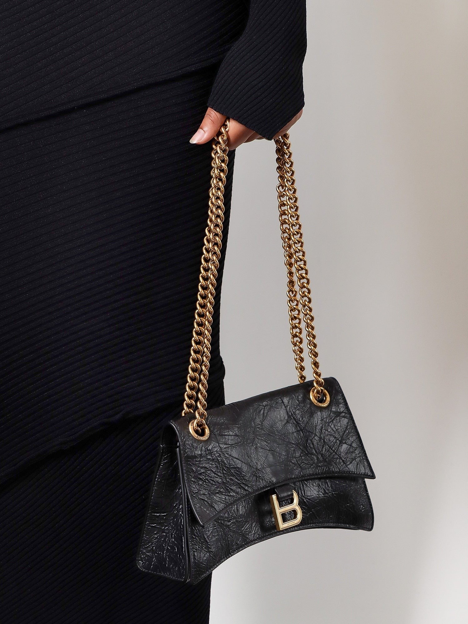 Balenciaga Skinnskulderveske med frontmonogram