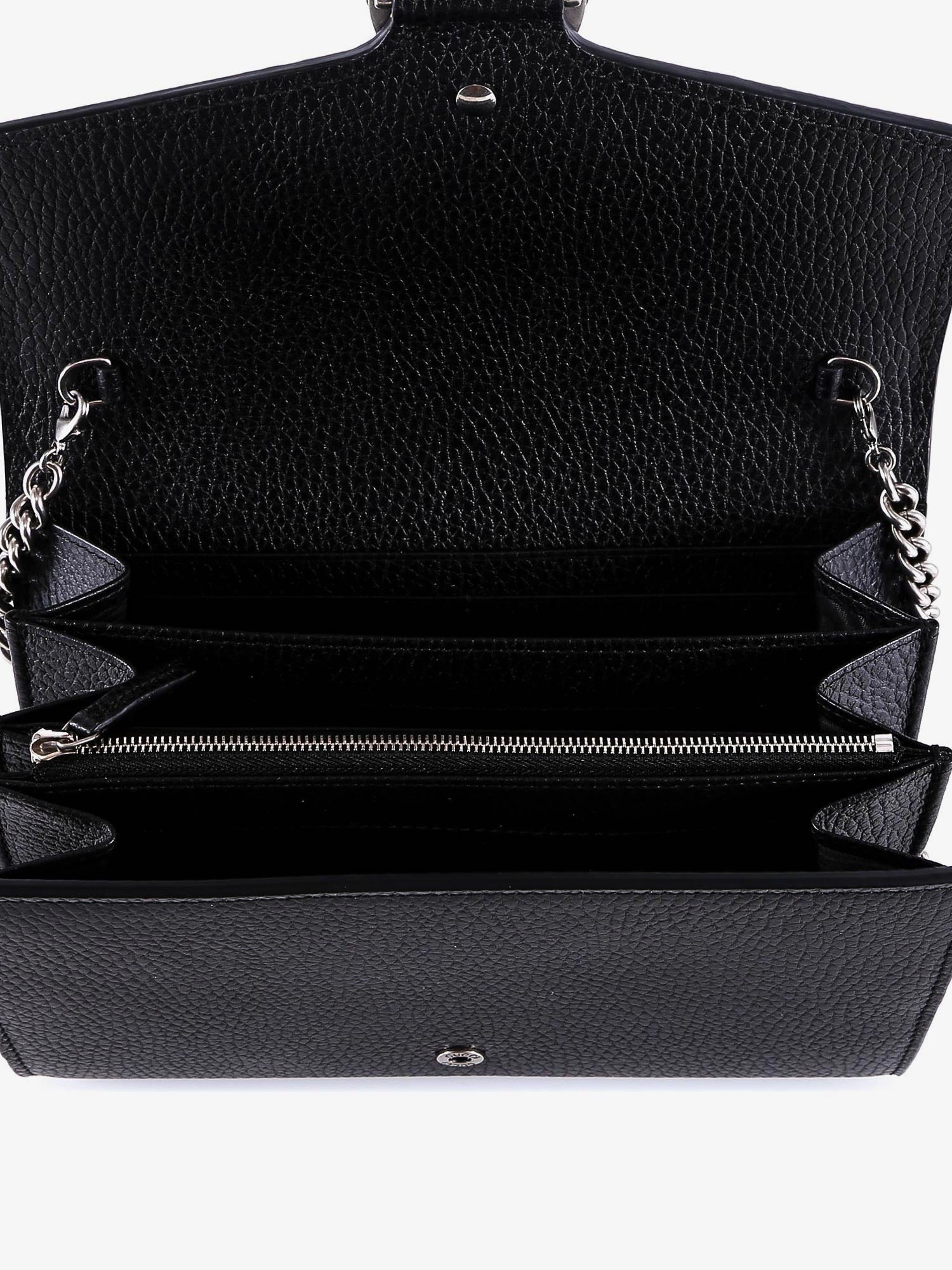 Gucci Leather shoulder bag with iconic tiger heads buckle