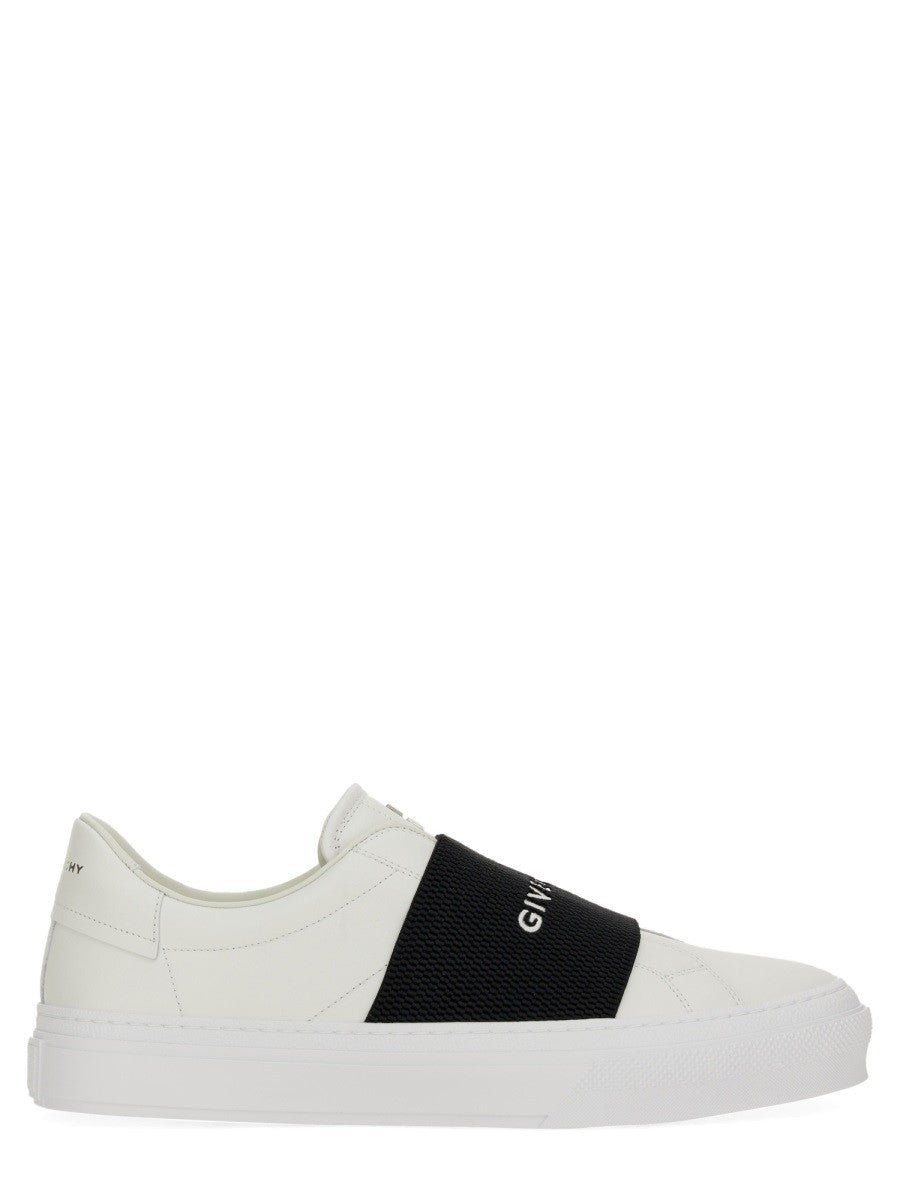 Givenchy LEATHER SNEAKER