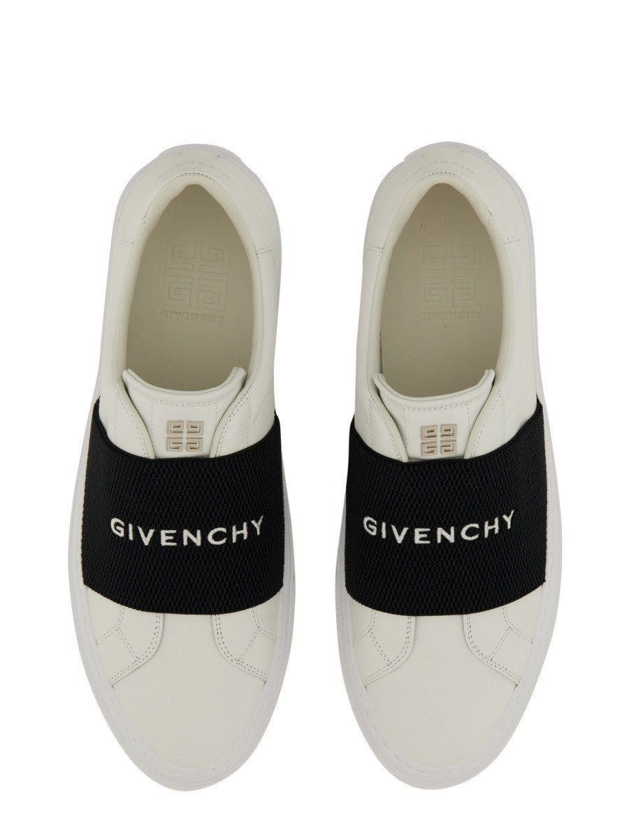 Givenchy LEATHER SNEAKER