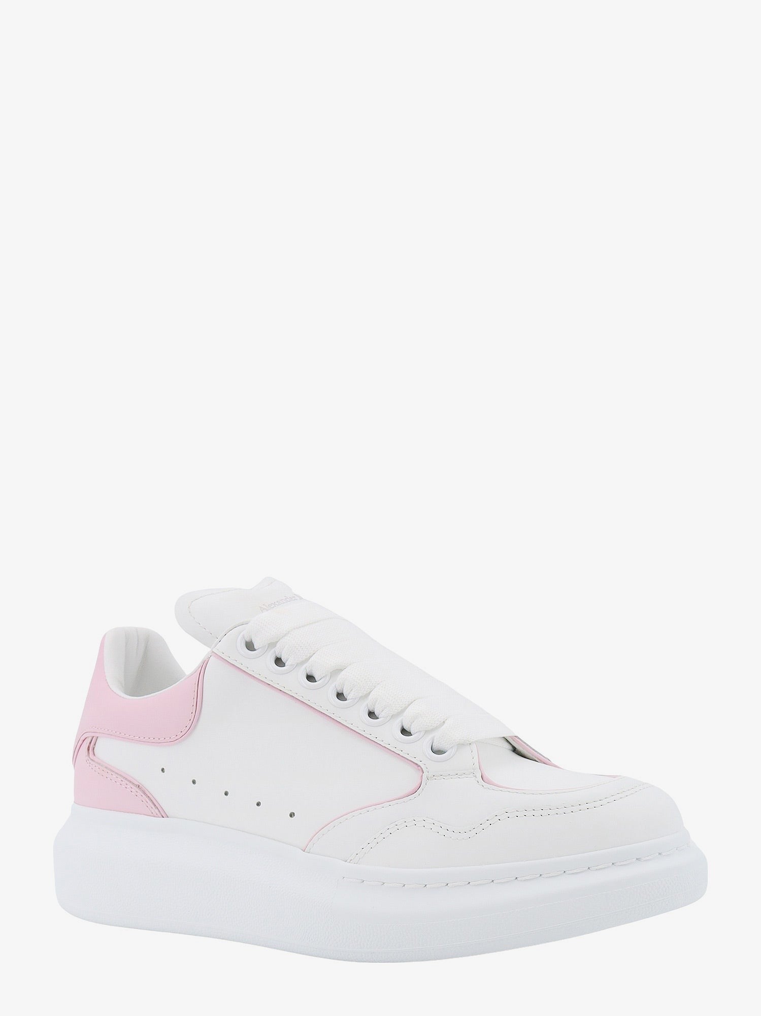 Alexander Mcqueen Bőr sneaker logóval