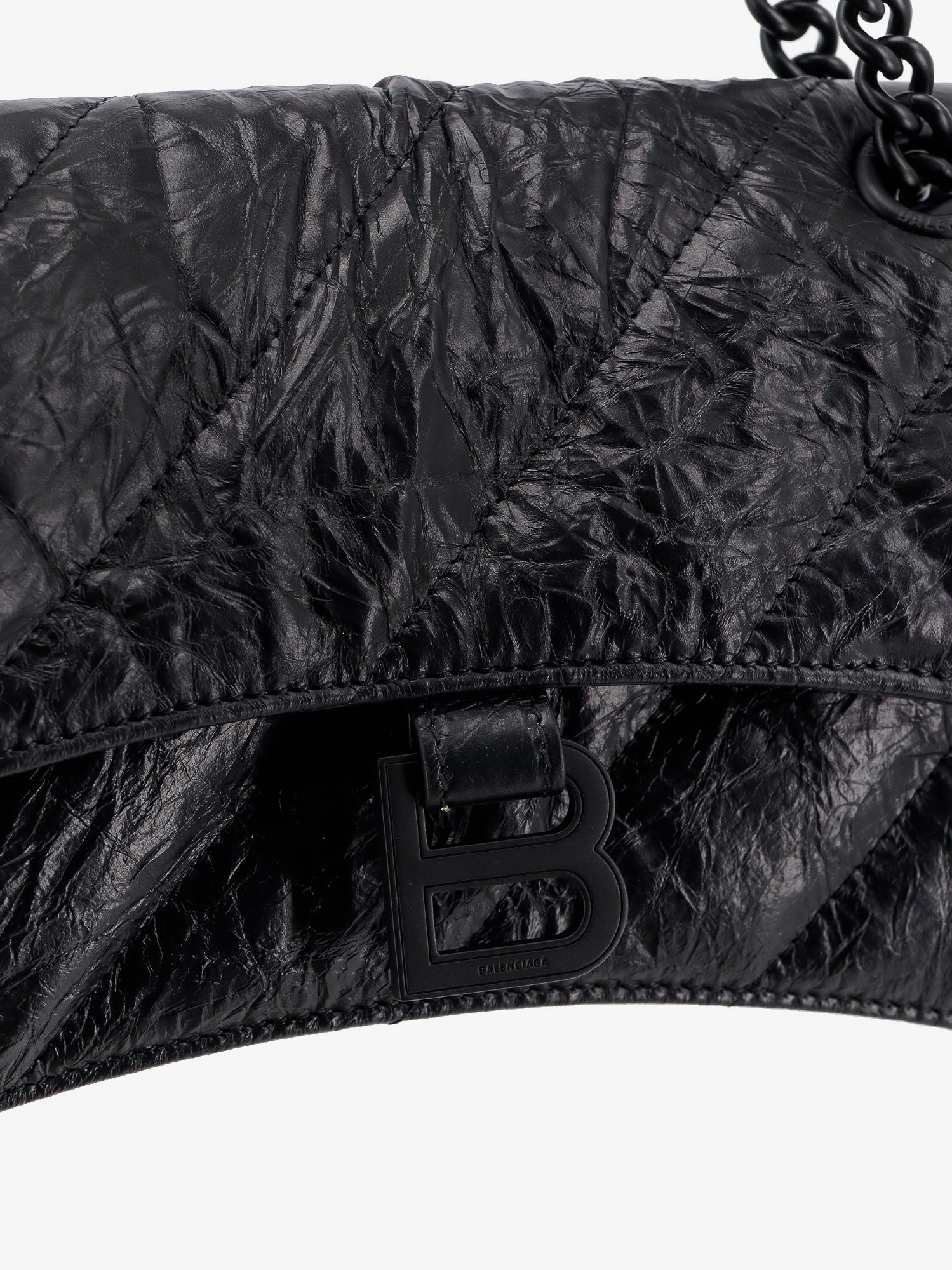 Balenciaga Matelassé skulderremveske i skinn med frontmonogram