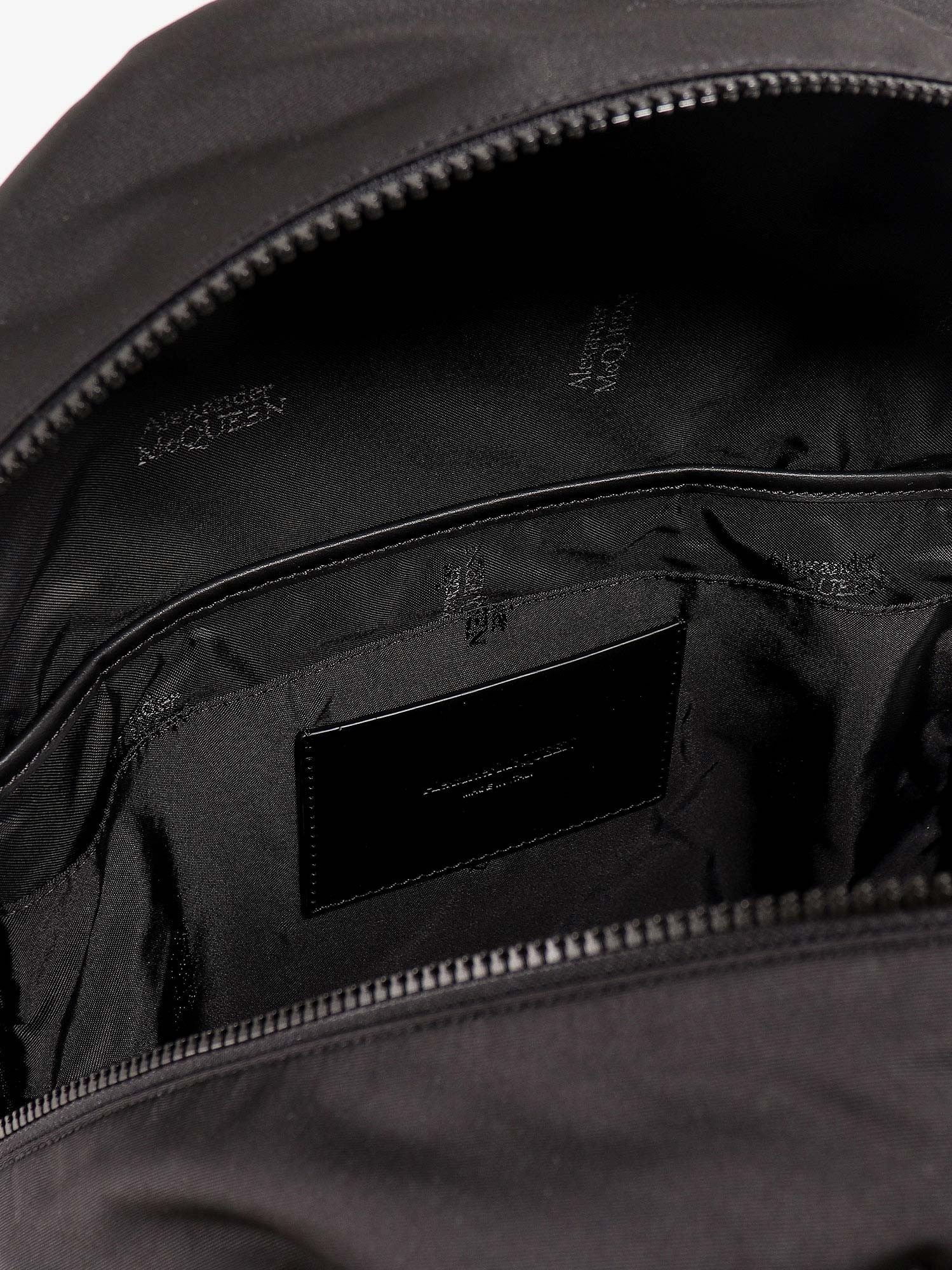 Alexander Mcqueen Metropolitan nylon hátizsák graffiti mintával