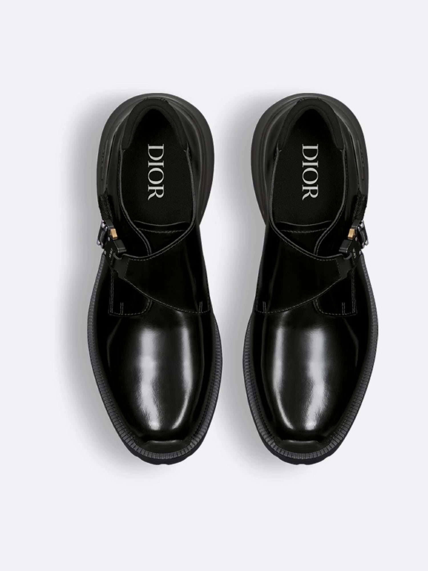 Dior Mocassino derby in pelle con fibbia in alluminio con dettaglio logo