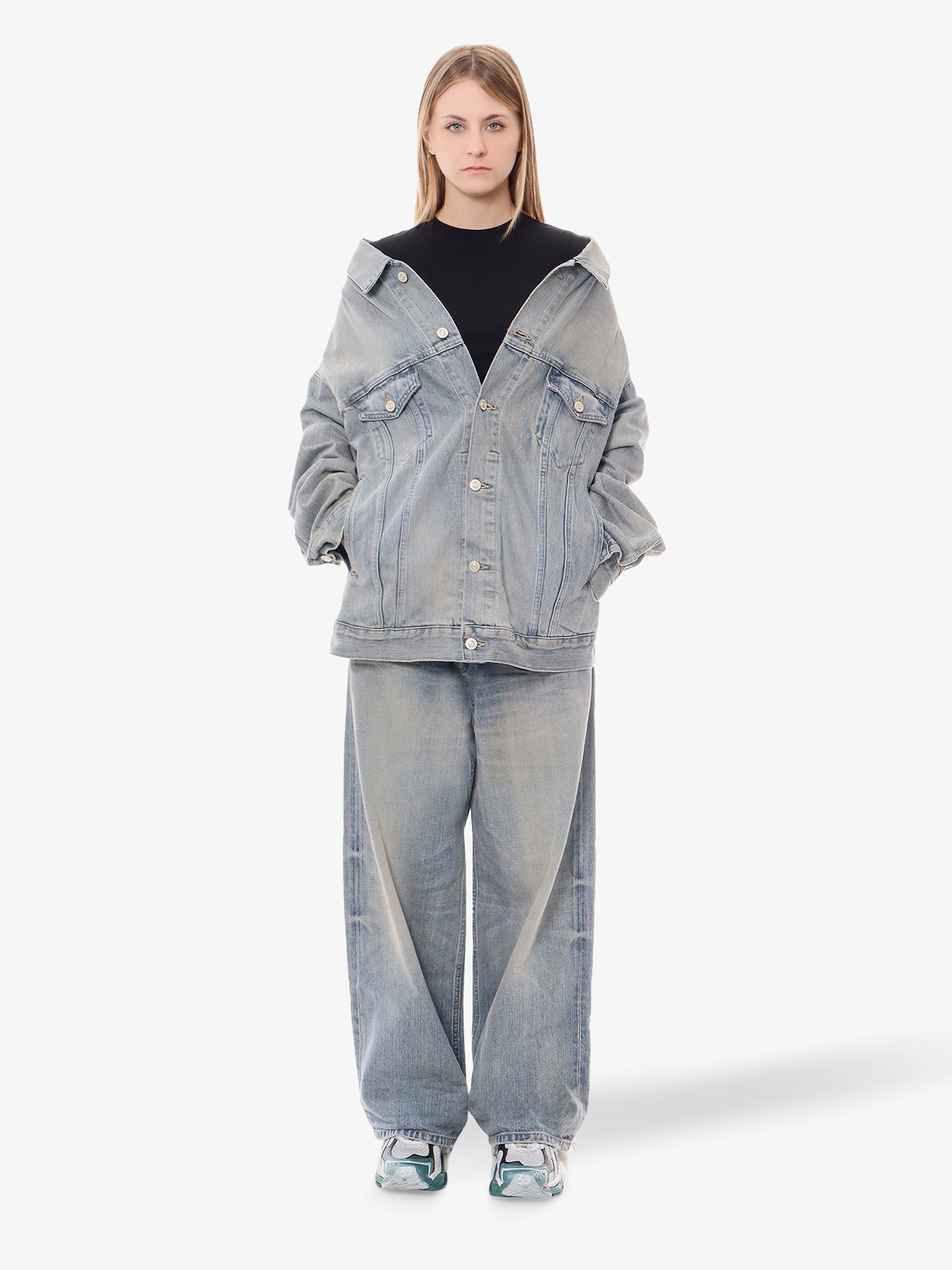Balenciaga Denimjakke med off-shoulder design