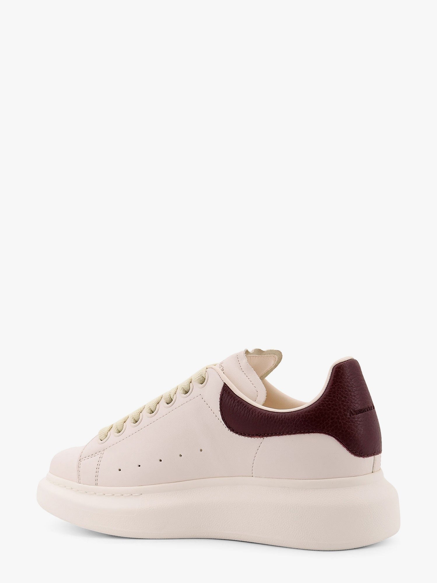 Alexander Mcqueen Oversize-Ledersneaker mit kontrastierendem Rückenpatch