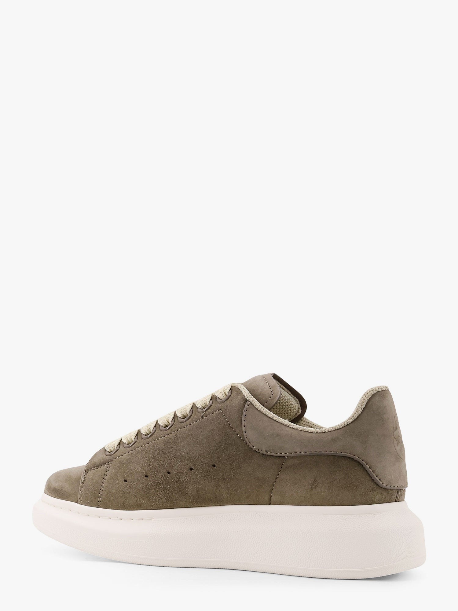 Alexander Mcqueen Υπερμεγέθη σουέτ sneakers με χαραγμένο λογότυπο στο μπροστινό μέρος