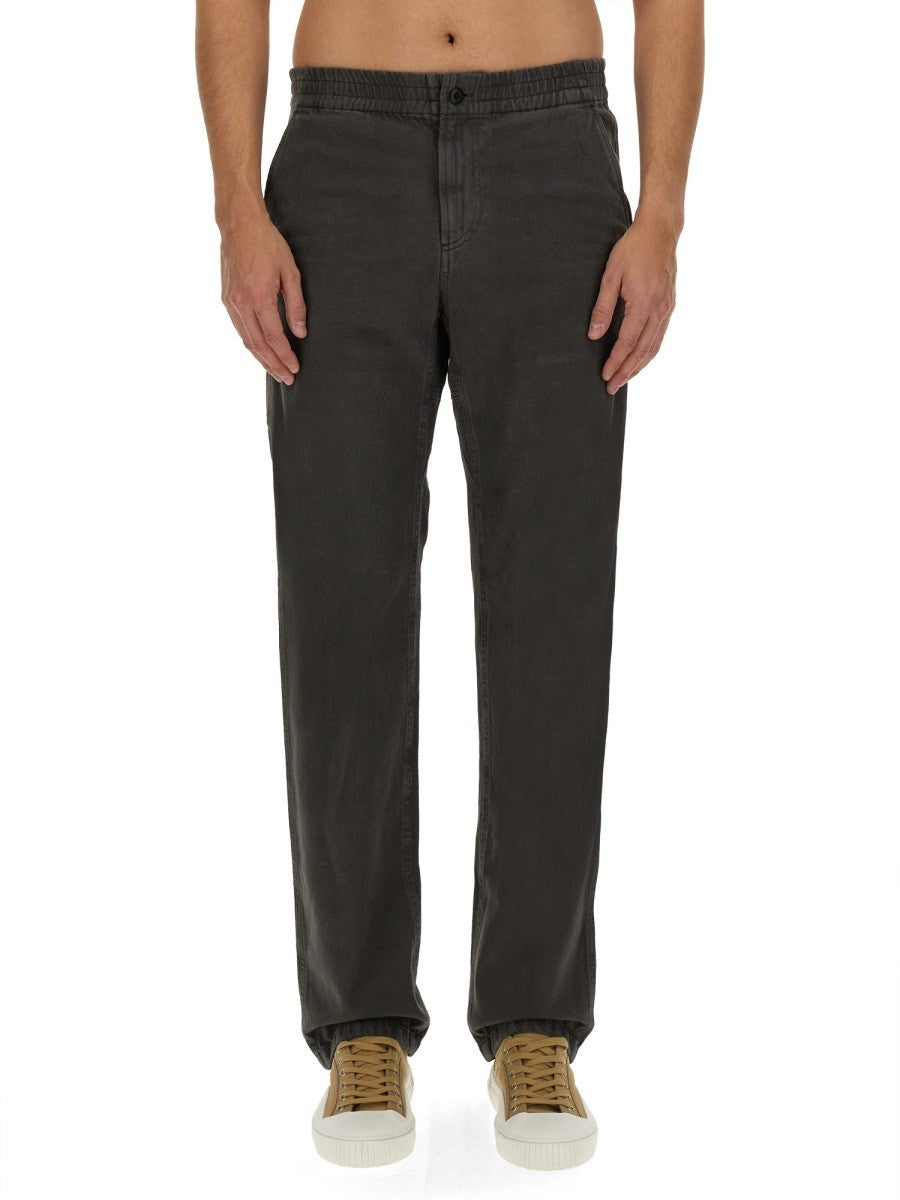 A.P.C. KELNĖS "CHUCK"