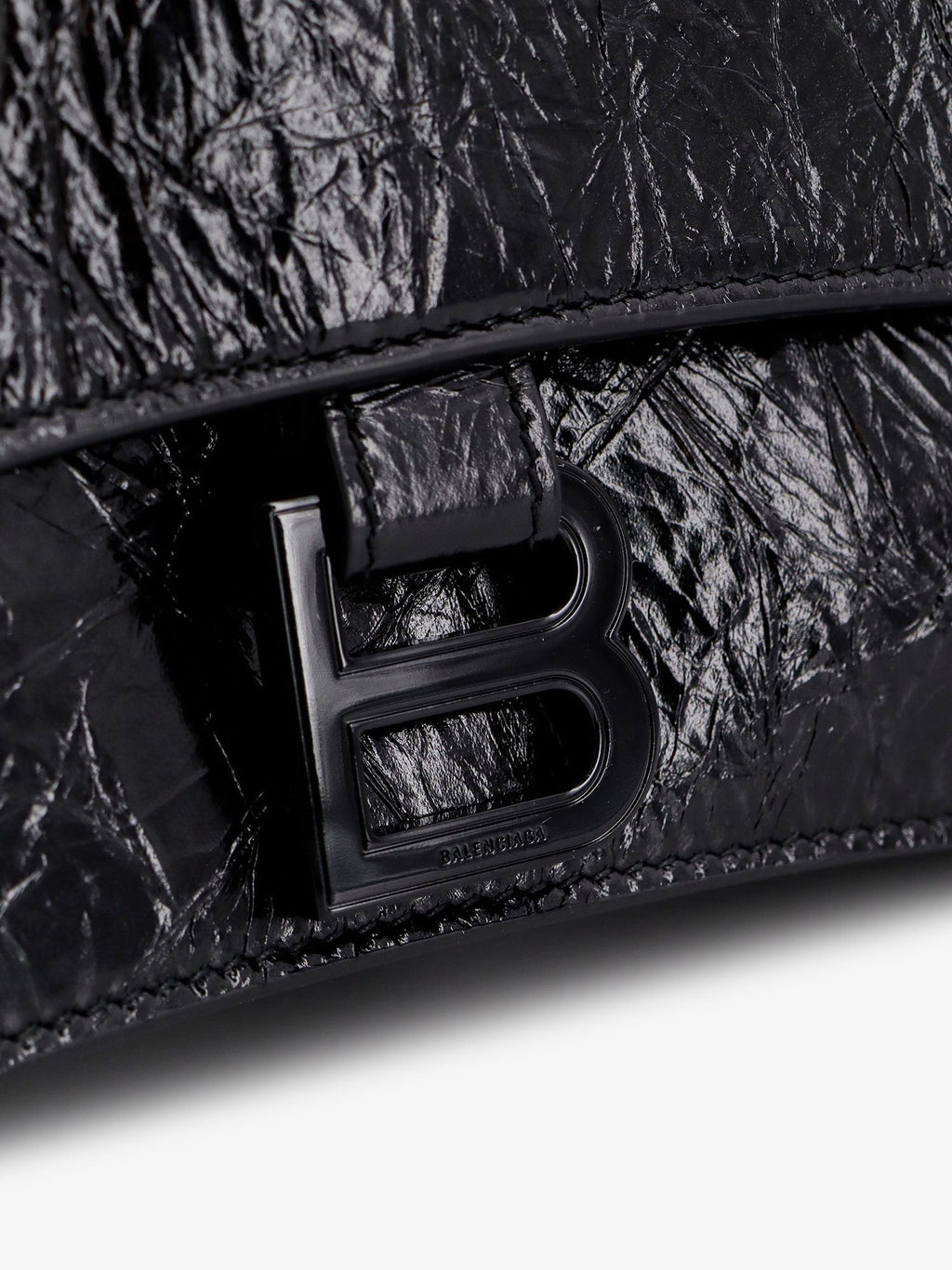 Balenciaga Skulderveske i patentlær med frontmonogram