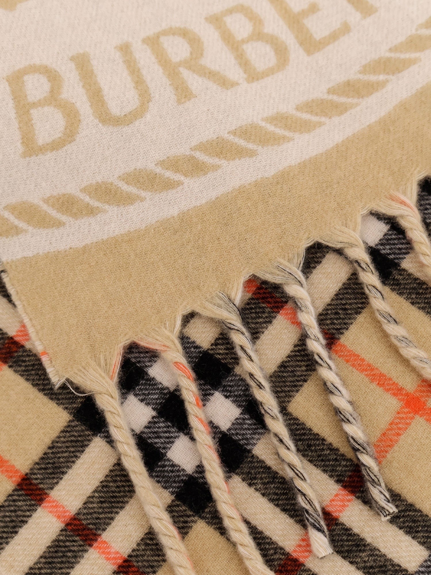Burberry Reversible cashmere scarf