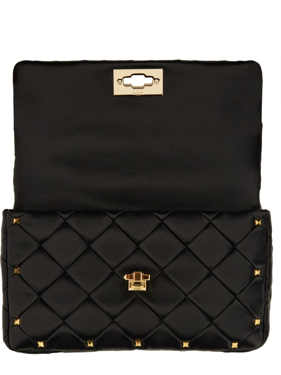 Valentino Garavani ROCKSTUD SPIKE ΜΙΚΡΗ ΤΣΑΝΤΑ ΩΜΟΥ