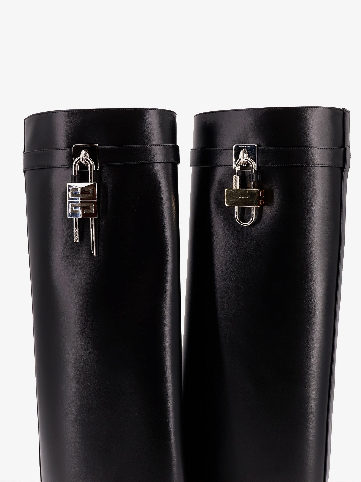 Givenchy シャークロック レザーブーツ
