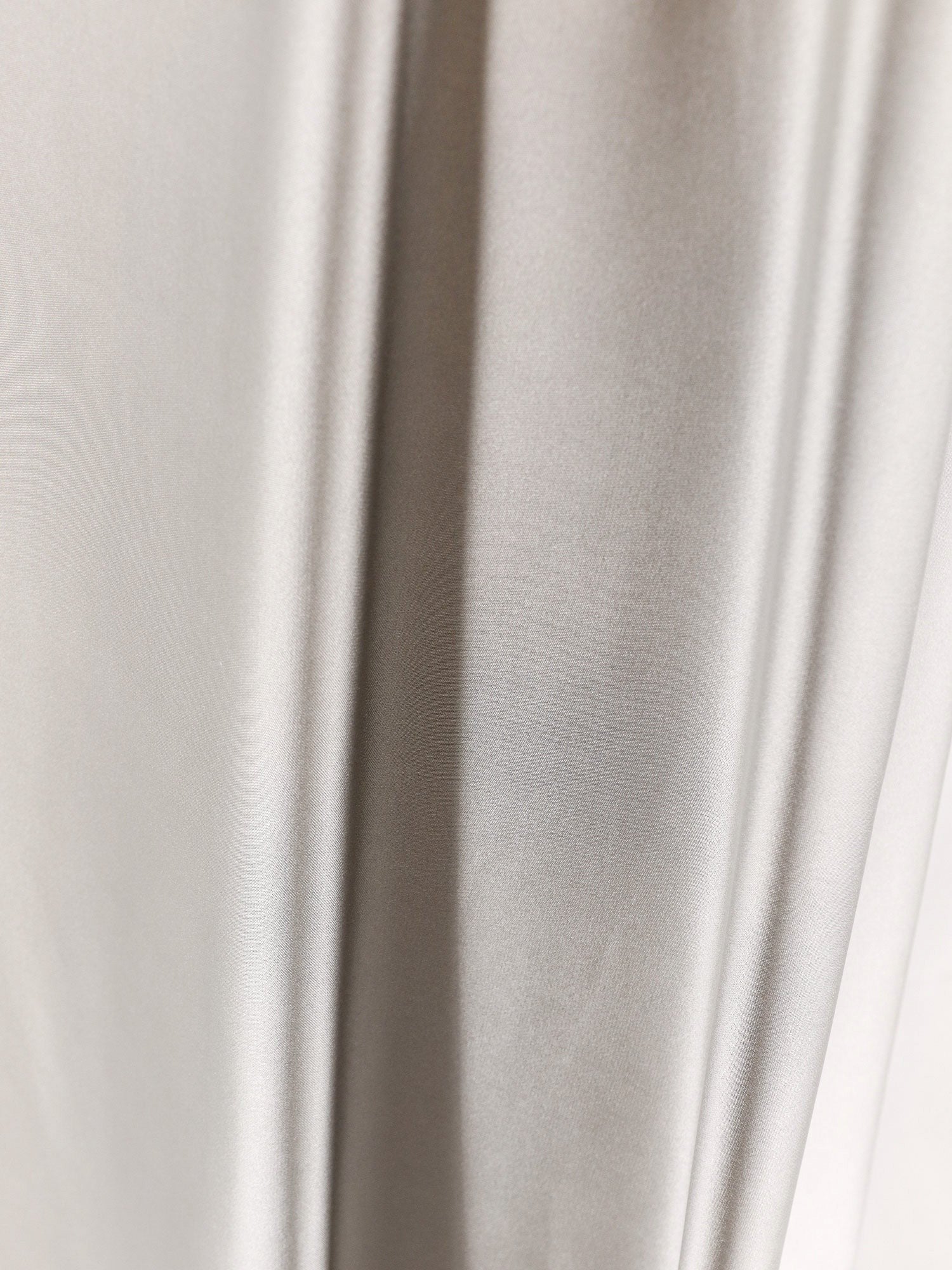Giorgio Armani Silk long skirt with deep slit | Gray – MoonFits