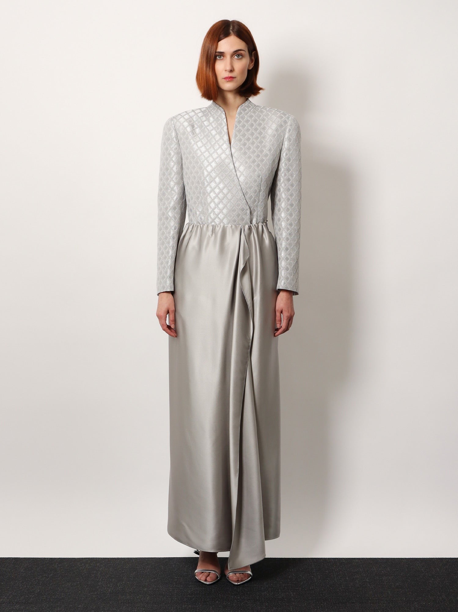 スカート GIORGIO ARMANI Silk long skirt with deep slit Grigio Giorgio Armani Silk long skirt with deep slit | Gray – MoonFits
