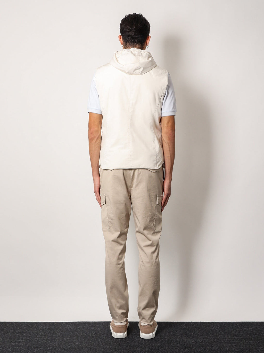 Brunello Cucinelli Ärmellose Jacke mit abnehmbarer Kapuze