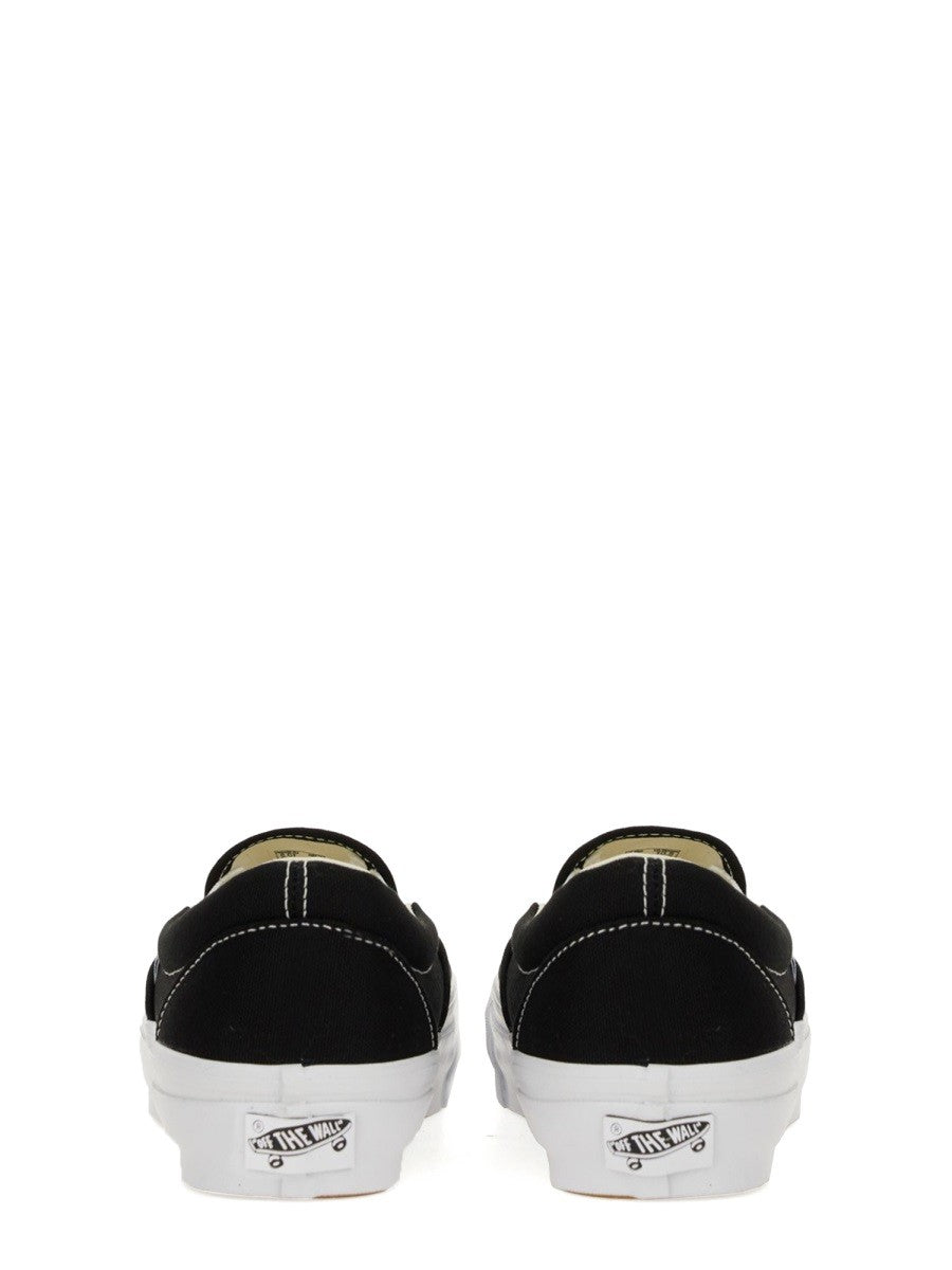 Vans "SLIP-ON PREMIUM 98" SNEAKER