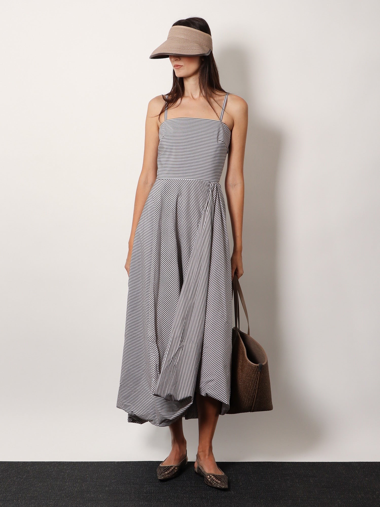 Brunello Cucinelli Vestido largo de algodón a rayas con panel ancho