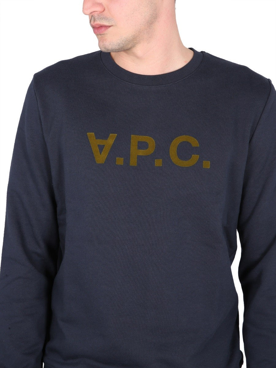 A.P.C. TRÖJA MED V.P.C. LOGOTYP