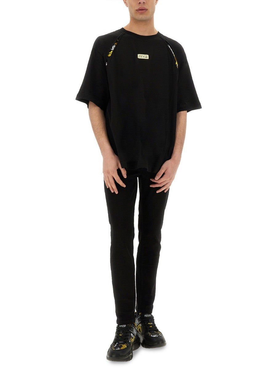 Versace Jeans Couture T-SHIRT WITH BAROQUE OUTLINE INSERTS