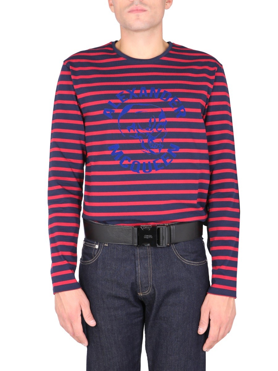 Alexander Mcqueen T-SHIRT MED FLOKKET LOGO