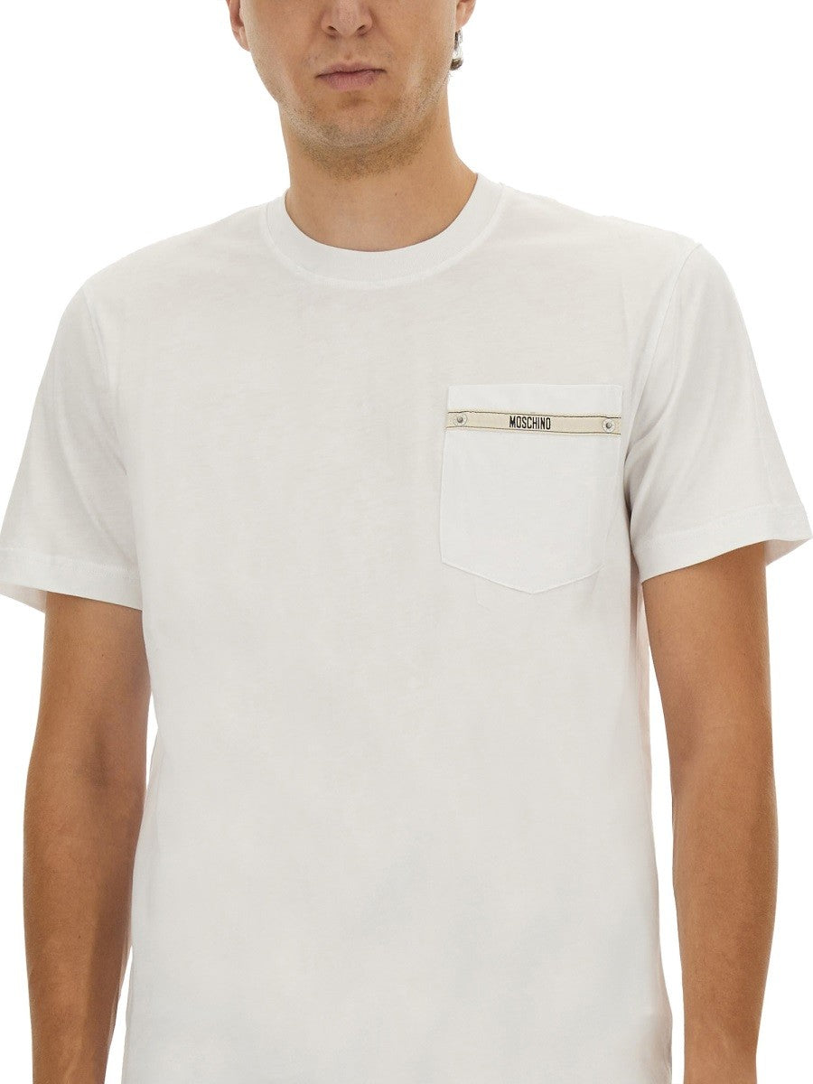 Moschino T-SHIRT MED LOGOBAND