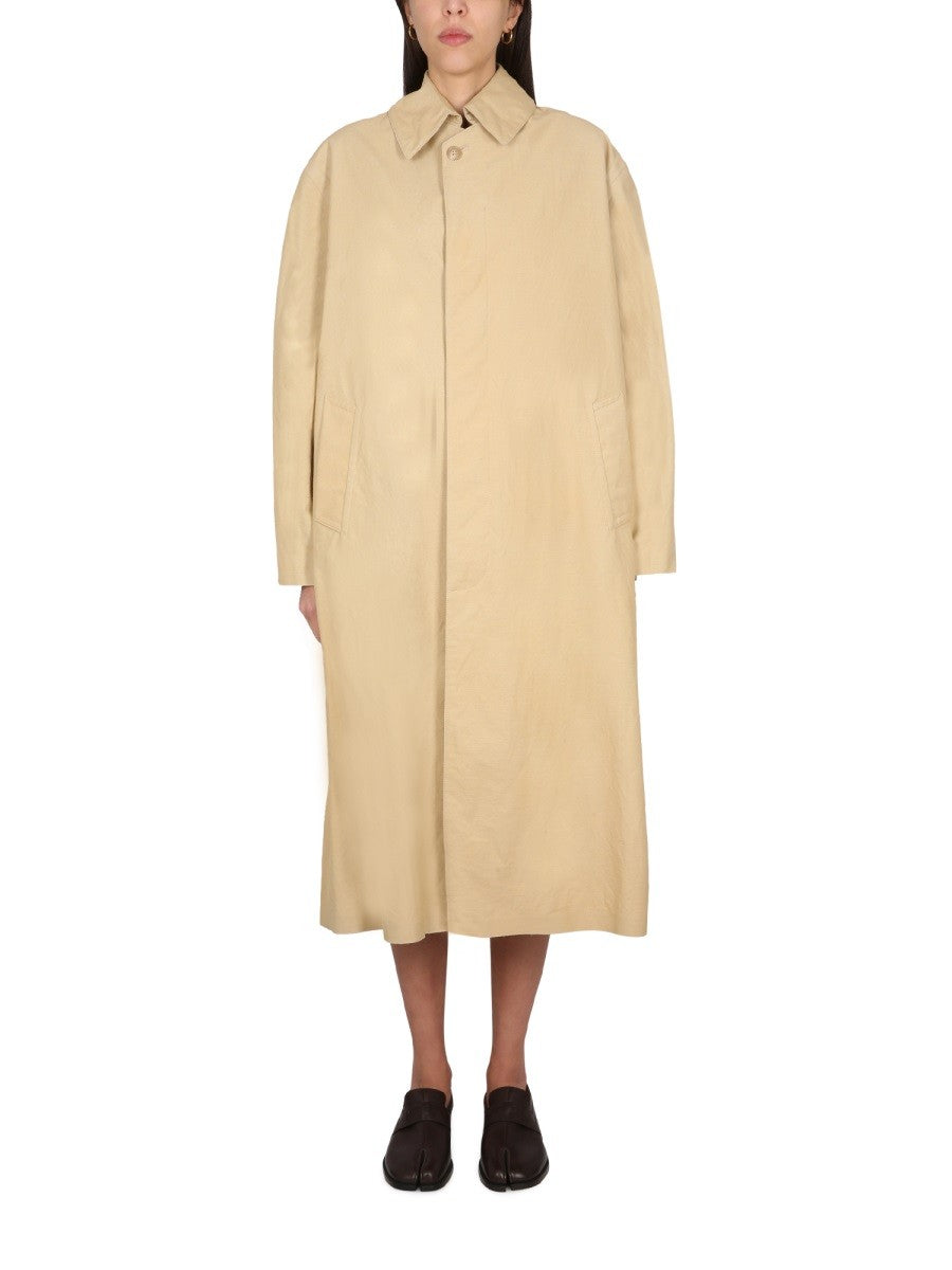 Maison Margiela TRENCHCOAT V PRAKTICKOM ŠTÝLE