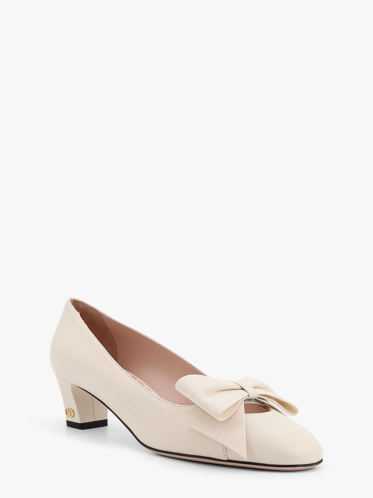 Valentino Garavani bowow leather décolleté with bow detail